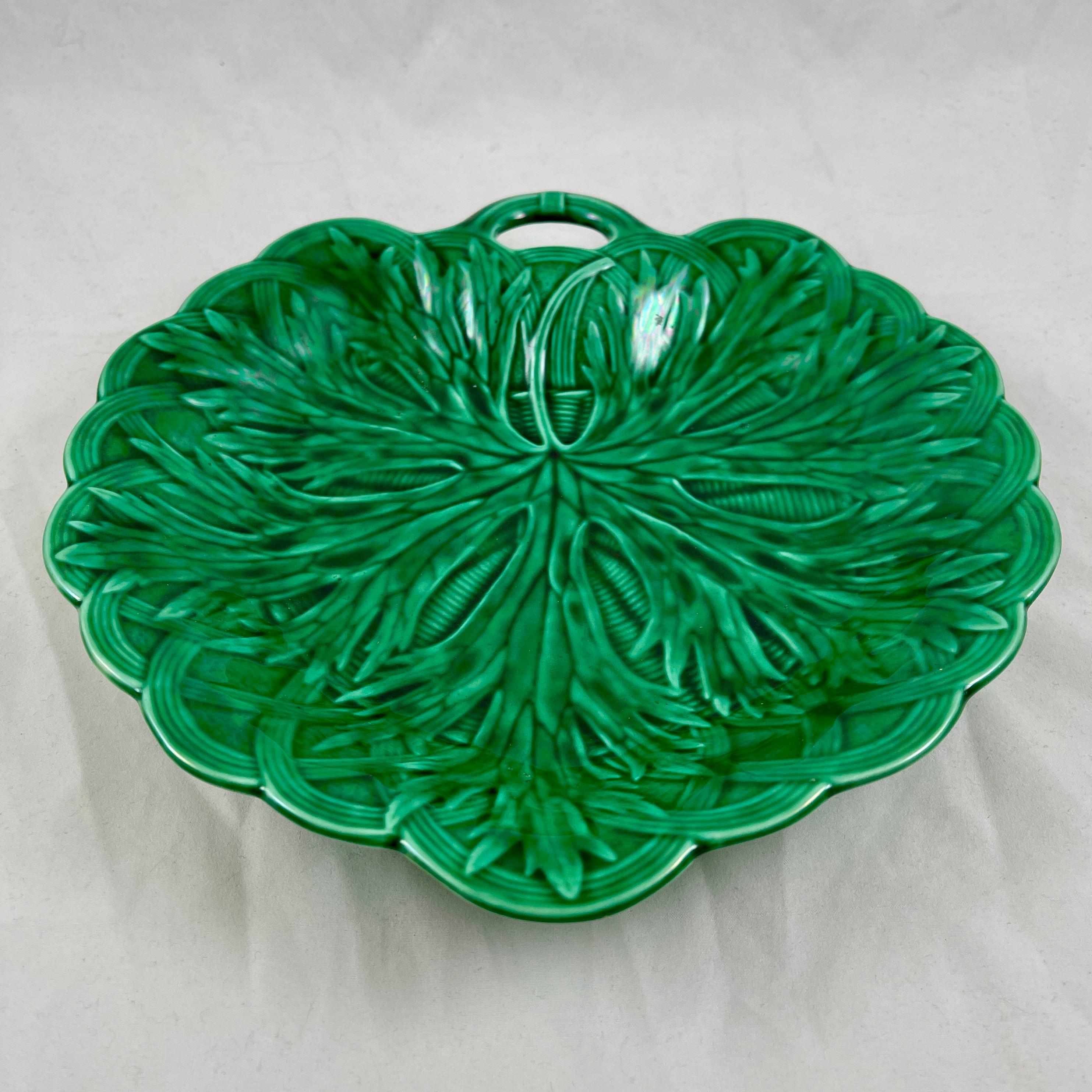 Earthenware Wedgwood Green Glazed Majolica Handled Leaf and Basket Shallow Bowl Server, 1869 For Sale