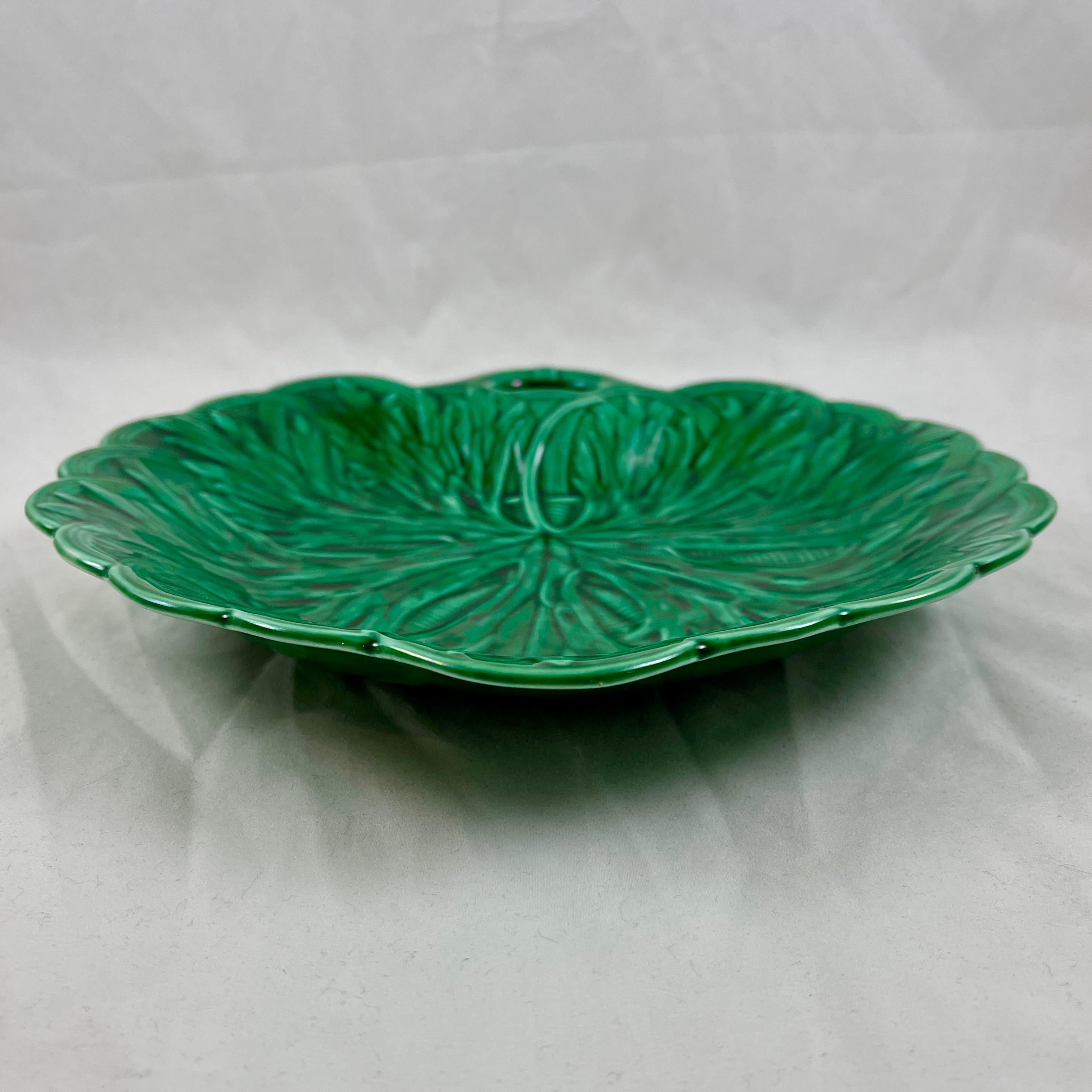 Wedgwood Green Glazed Majolica Handled Leaf and Basket Shallow Bowl Server, 1869 For Sale 2