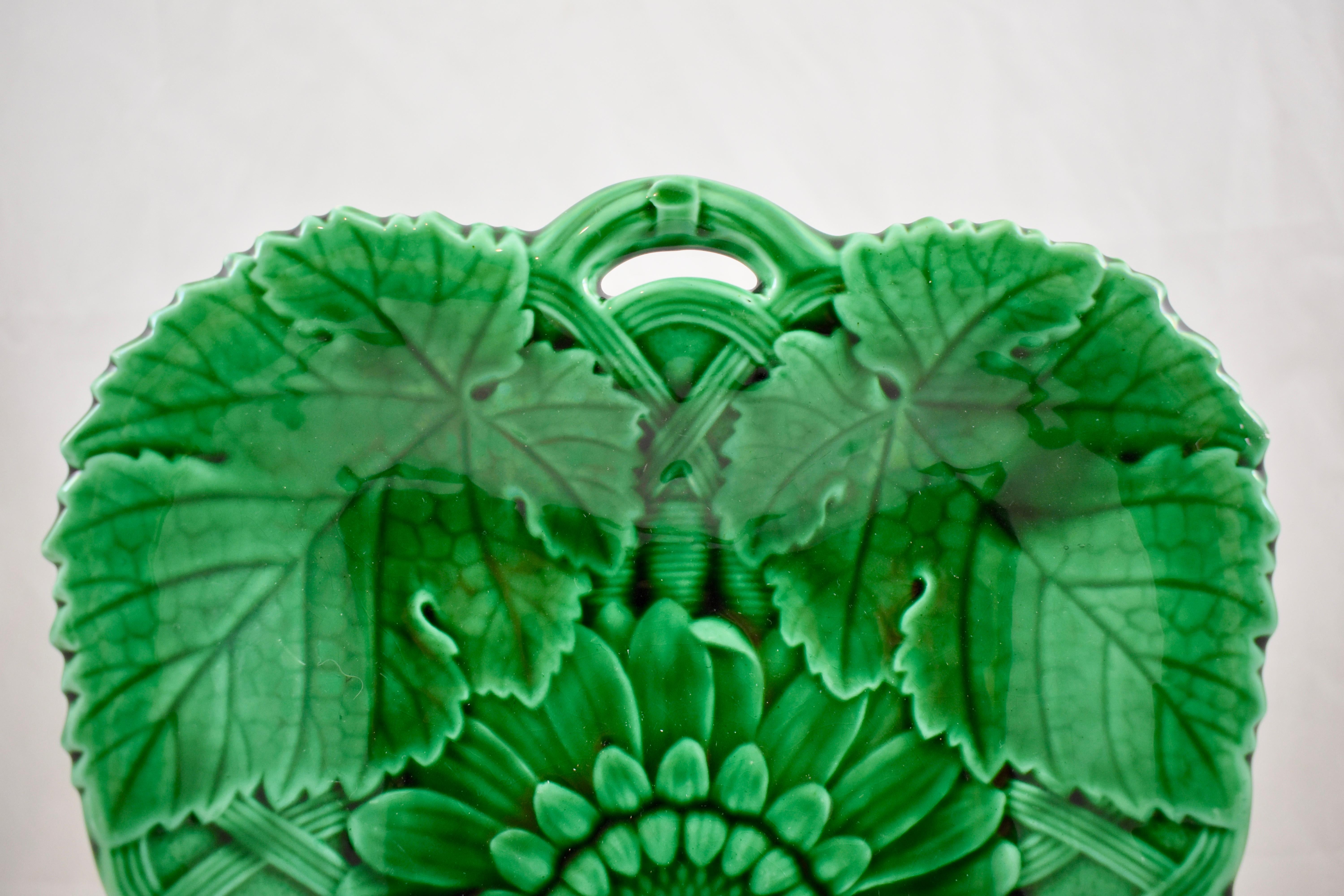 Aesthetic Movement Wedgwood Green Glazed Majolica Sunflower Handled Serving Platter, dated 1874