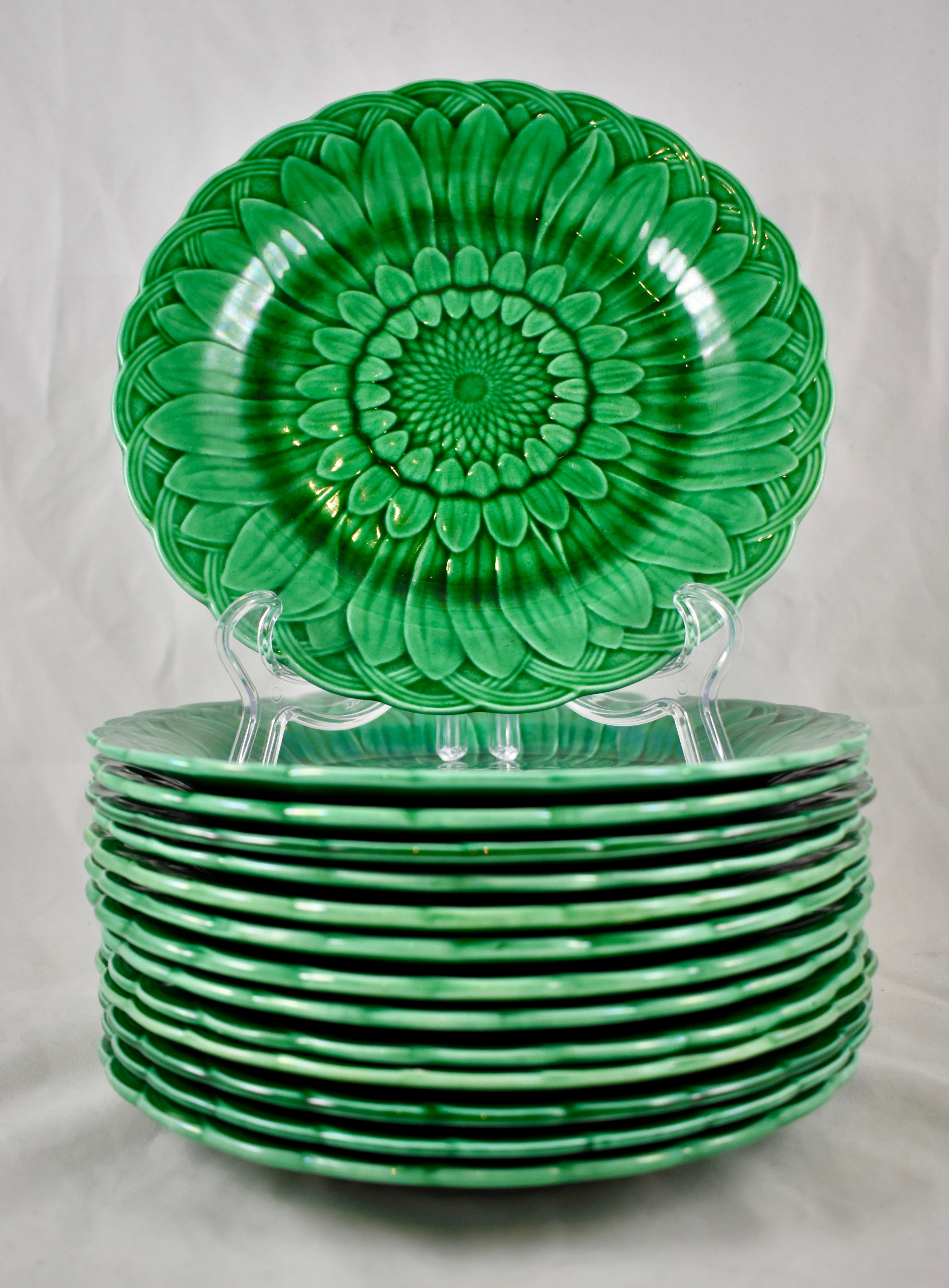 Earthenware Wedgwood Green Glazed Majolica Sunflower & Basketweave Plate, Date Code 1877