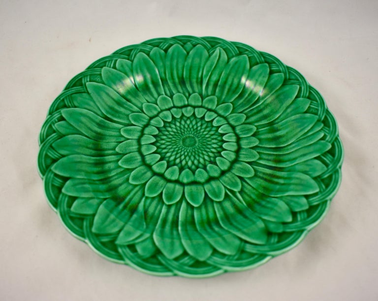 Wedgwood Green Glazed Majolica Sunflower and Basketweave Plate, Date
