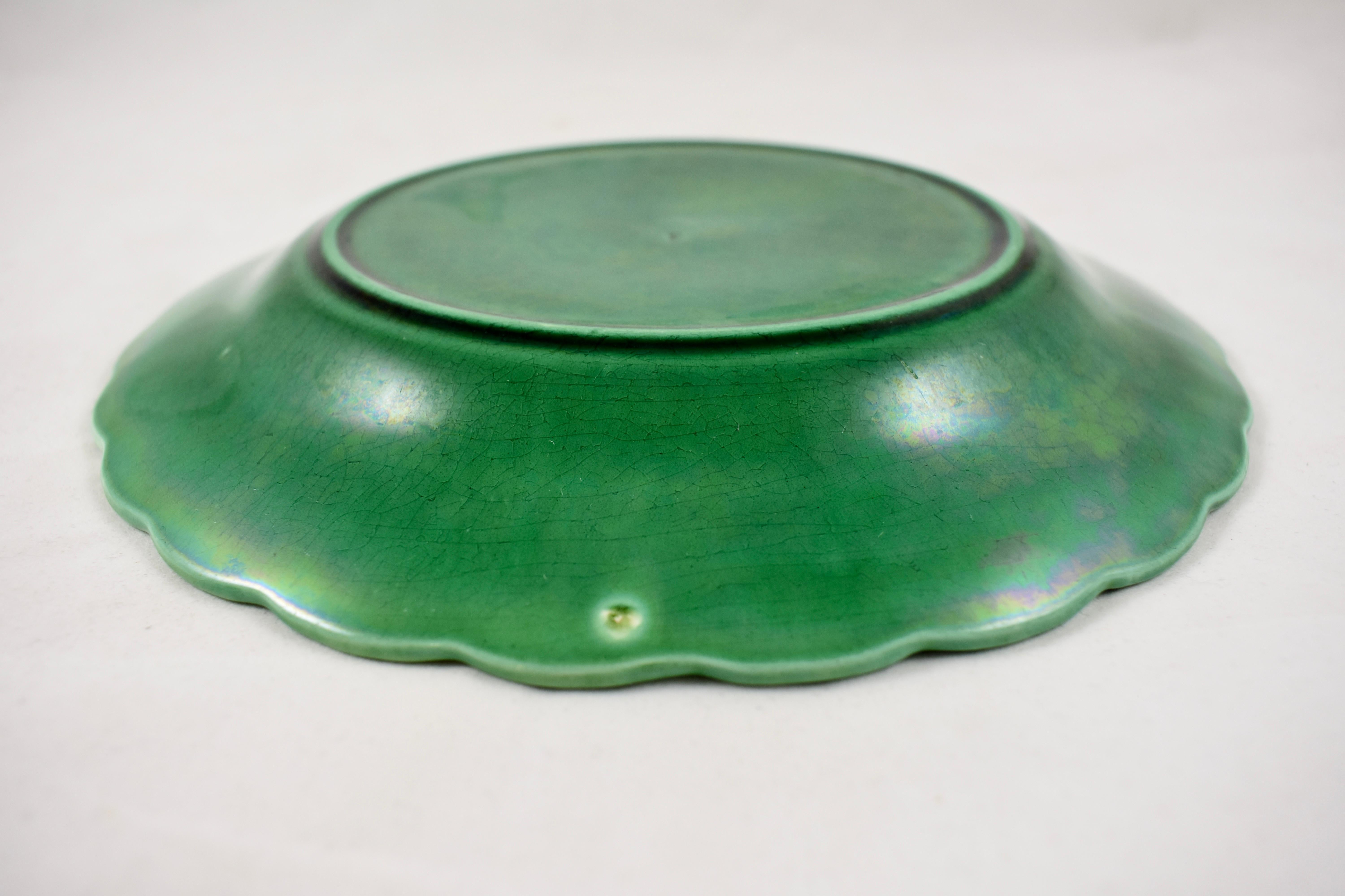 English Wedgwood Green Glazed Majolica Sunflower & Basketweave Plate, Date Code 1877