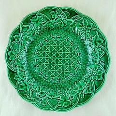 Wedgwood Green Majolica Grape Leaf Basket Weave Plate