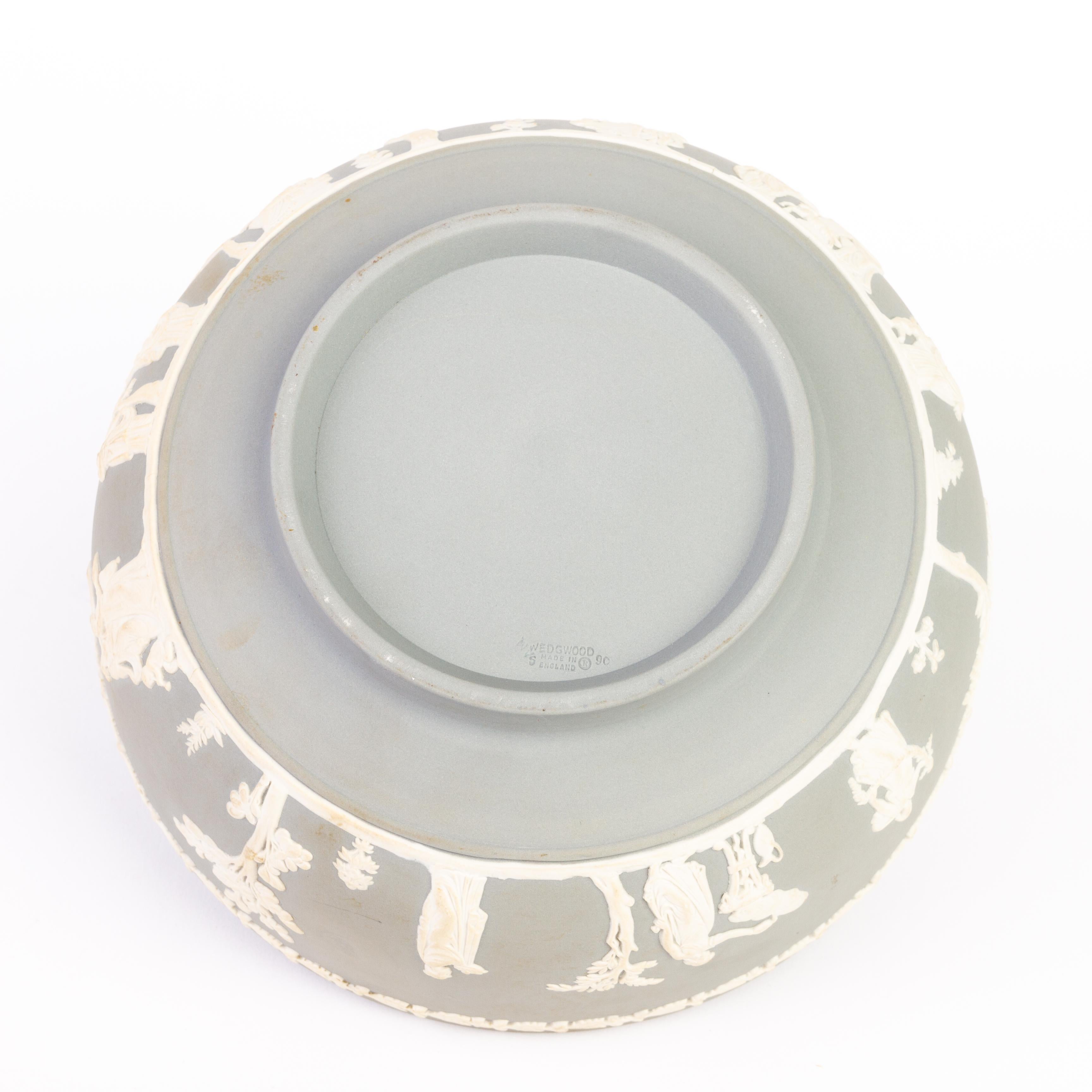 Porcelain Wedgwood Grey Jasperware Neoclassical Fruit Bowl  For Sale