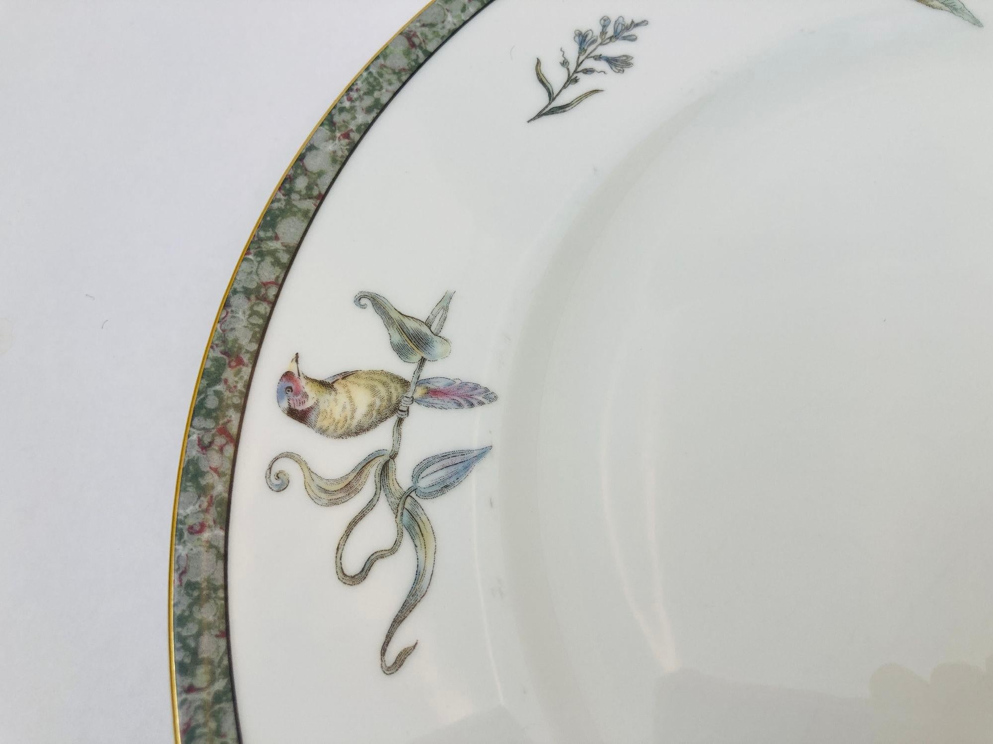 Hand-Crafted Wedgwood Humming Birds Porcelain Plate Fine Bone China England For Sale