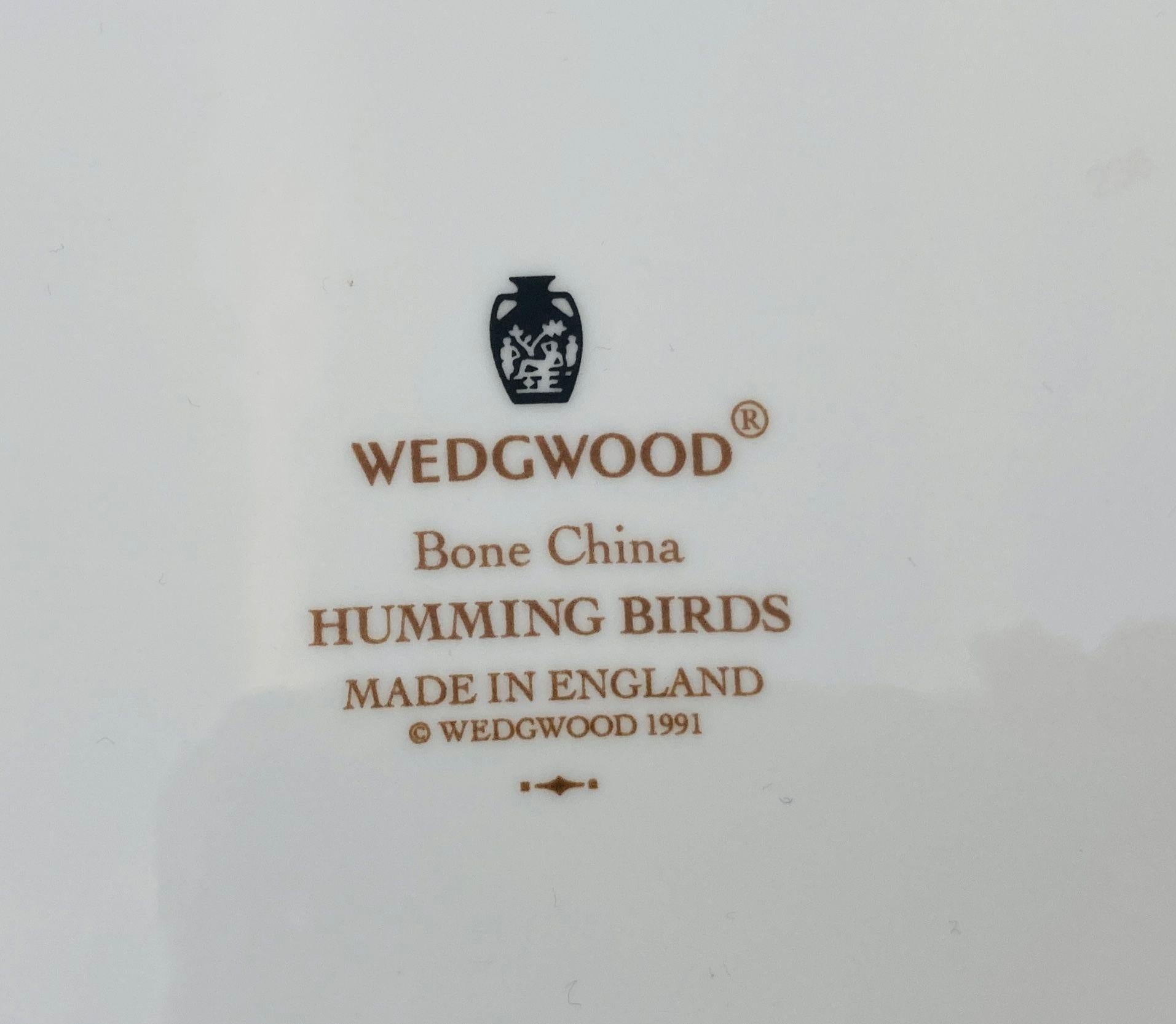 Wedgwood Humming Birds Porcelain Plate Fine Bone China England In Good Condition For Sale In North Hollywood, CA