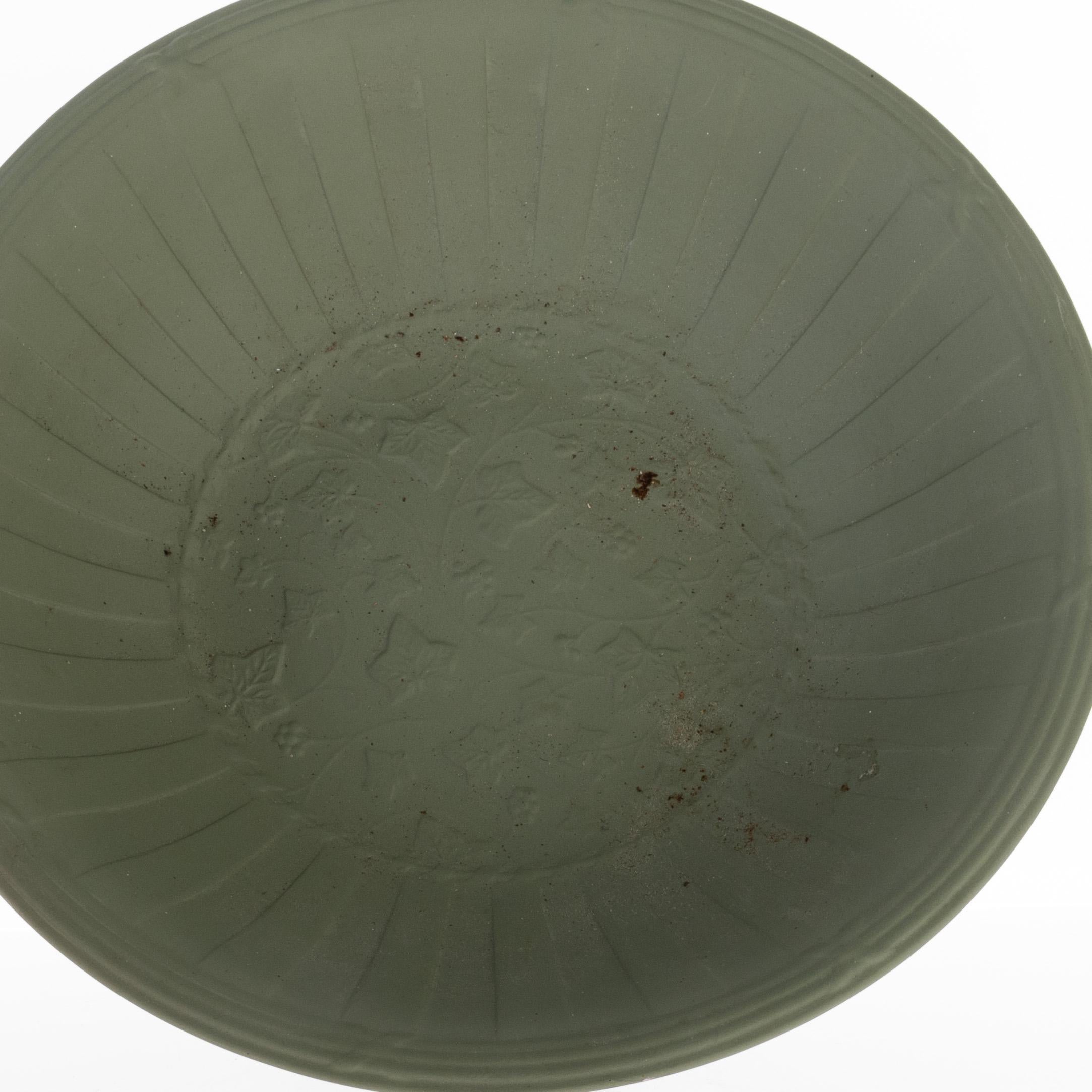Frutero Wedgwood Jaspe Relieve Centro de Mesa Porcelana en venta