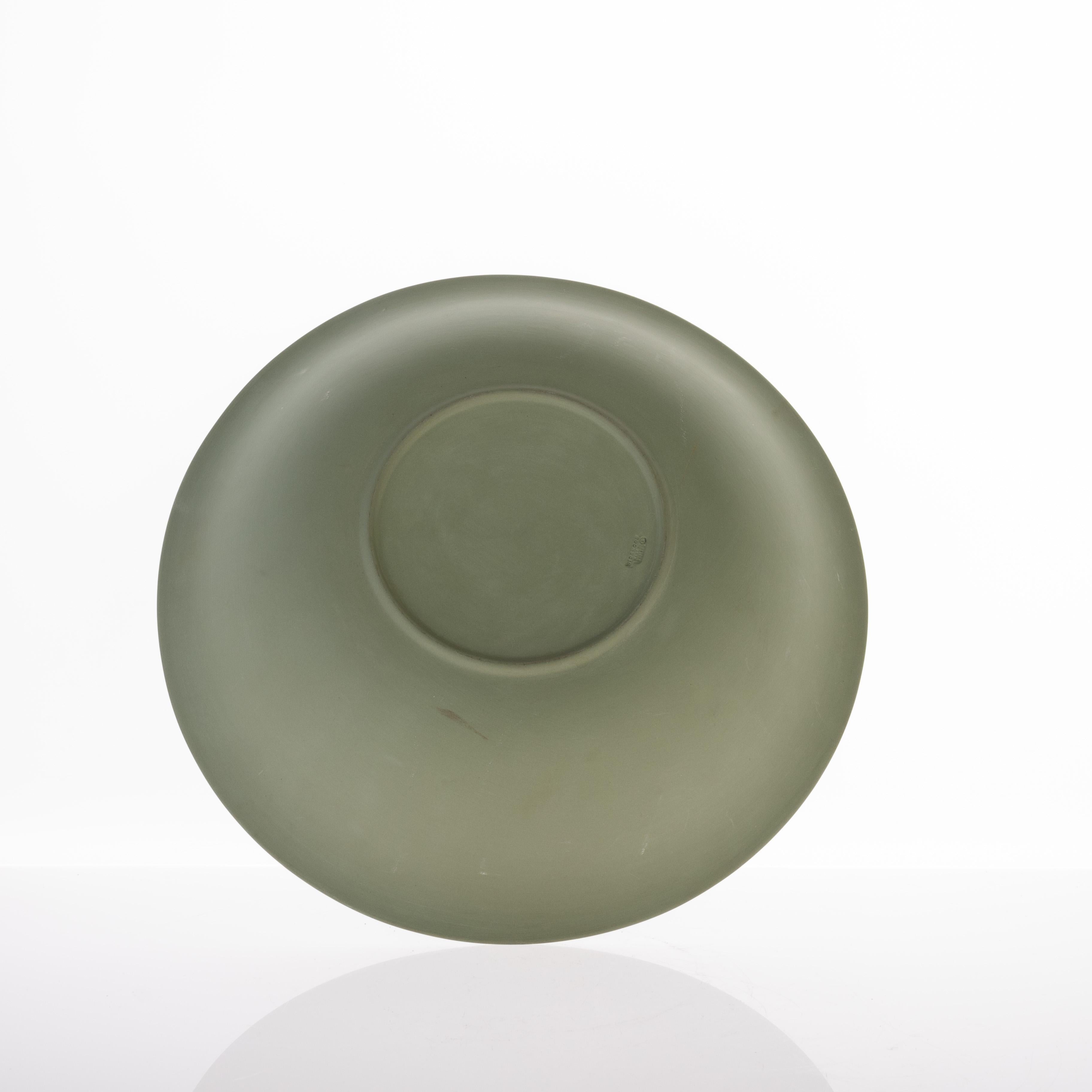 Frutero Wedgwood Jaspe Relieve Centro de Mesa en venta 1