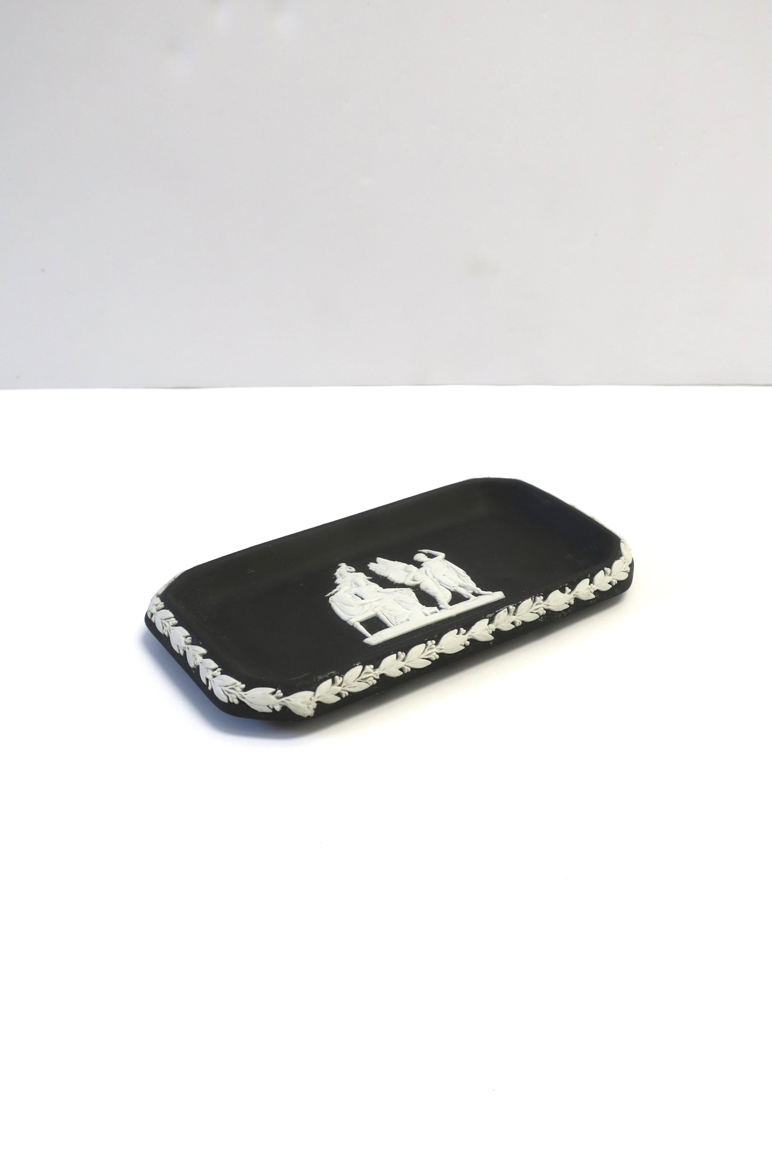 Unglazed Wedgwood Jasperware Black Basalt & White Jewelry Dish Neoclassical, 1960s For Sale