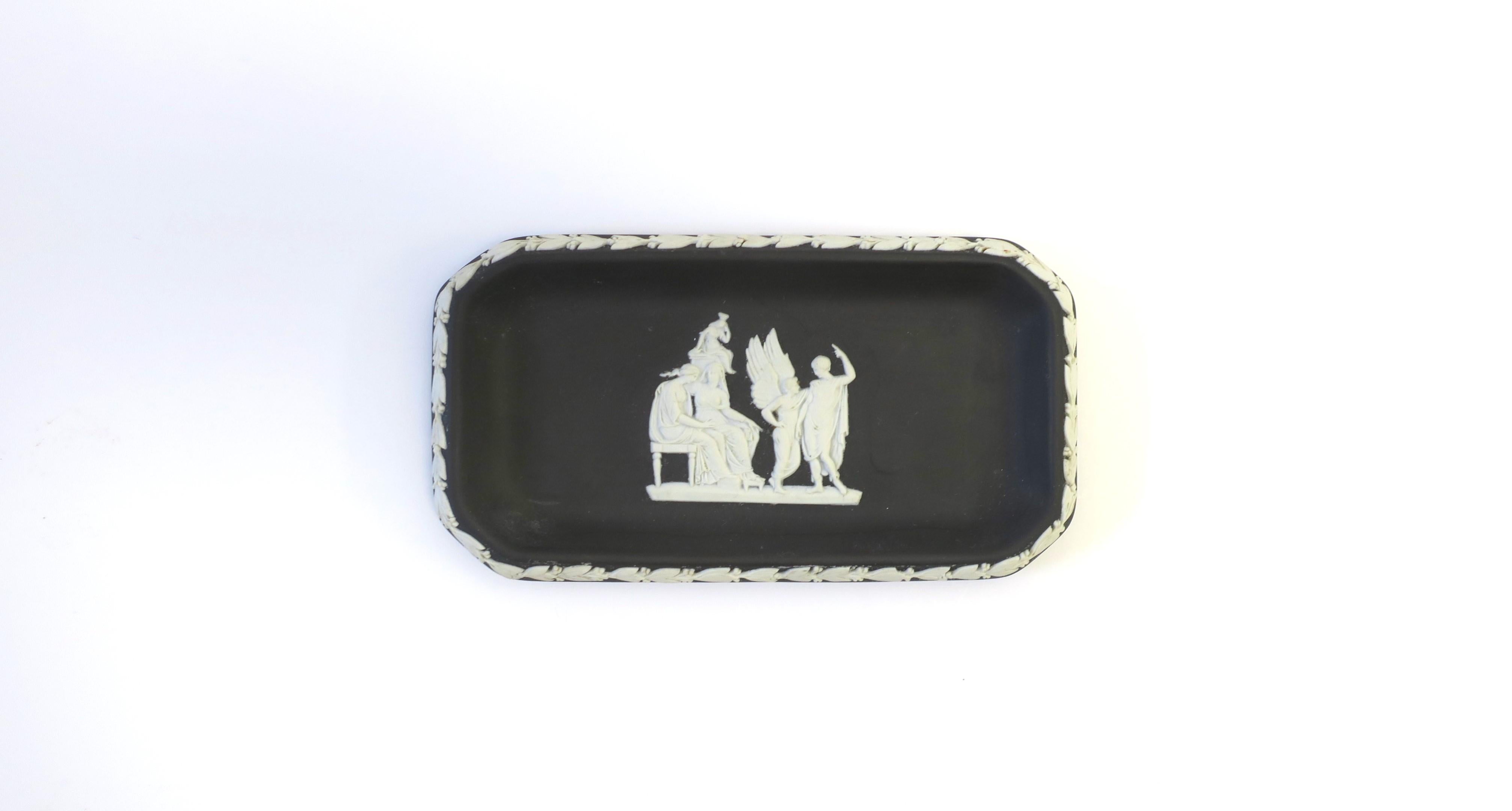 Pottery Wedgwood Jasperware Black Basalt & White Jewelry Dish Neoclassical, 1960s For Sale