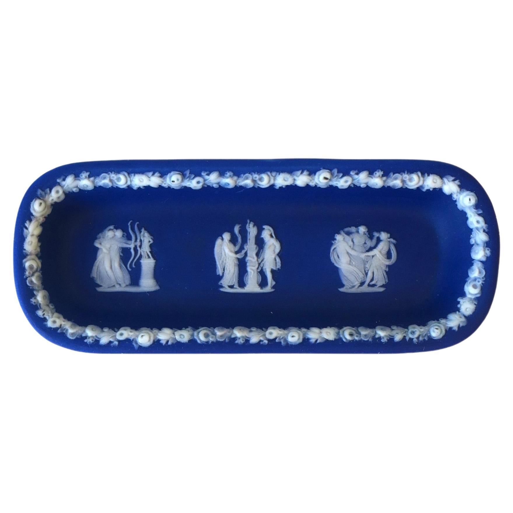 Wedgwood Jasperware Blue and White Jewelry Dish Neoclassical Style, Late 19th c For Sale