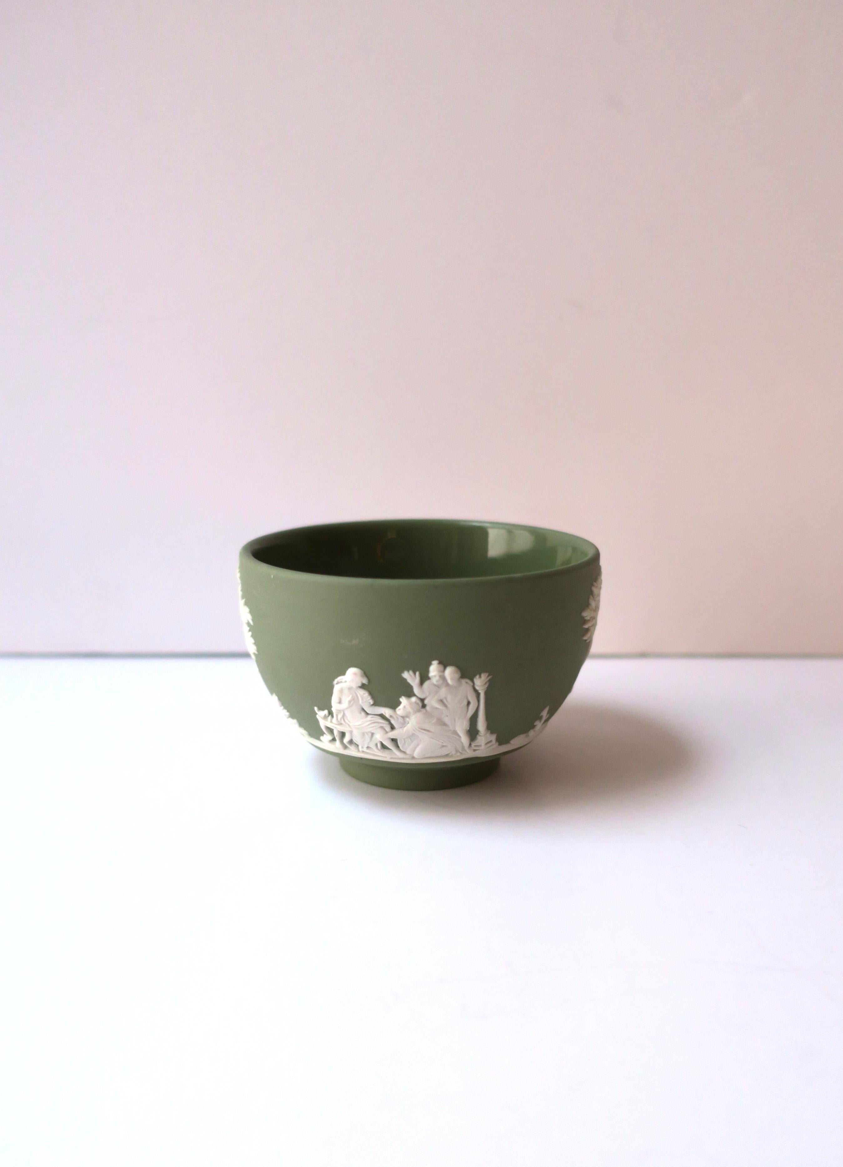 English Wedgwood Jasperware Bowl Sage Green and White in the Neoclassical Style For Sale