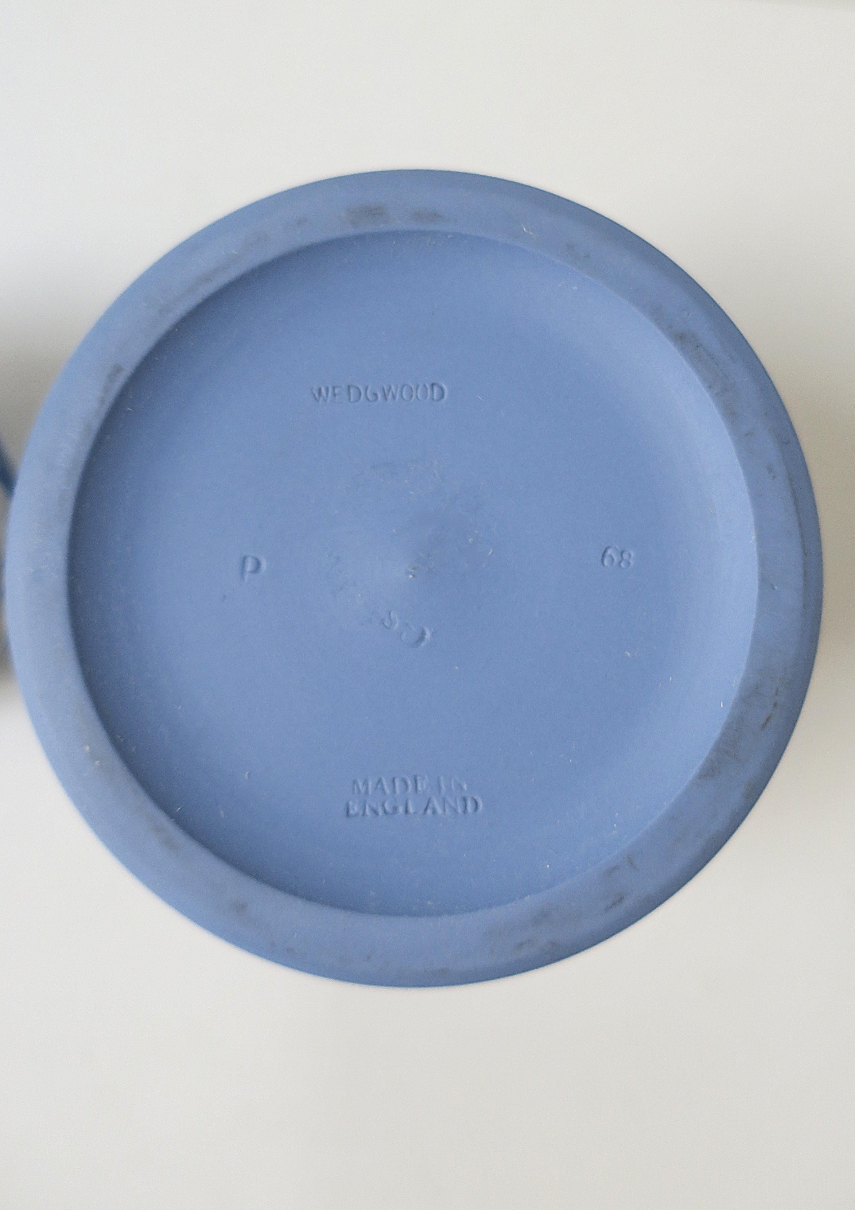 Scatola in diaspro di Wedgwood in stile neoclassico in vendita 4