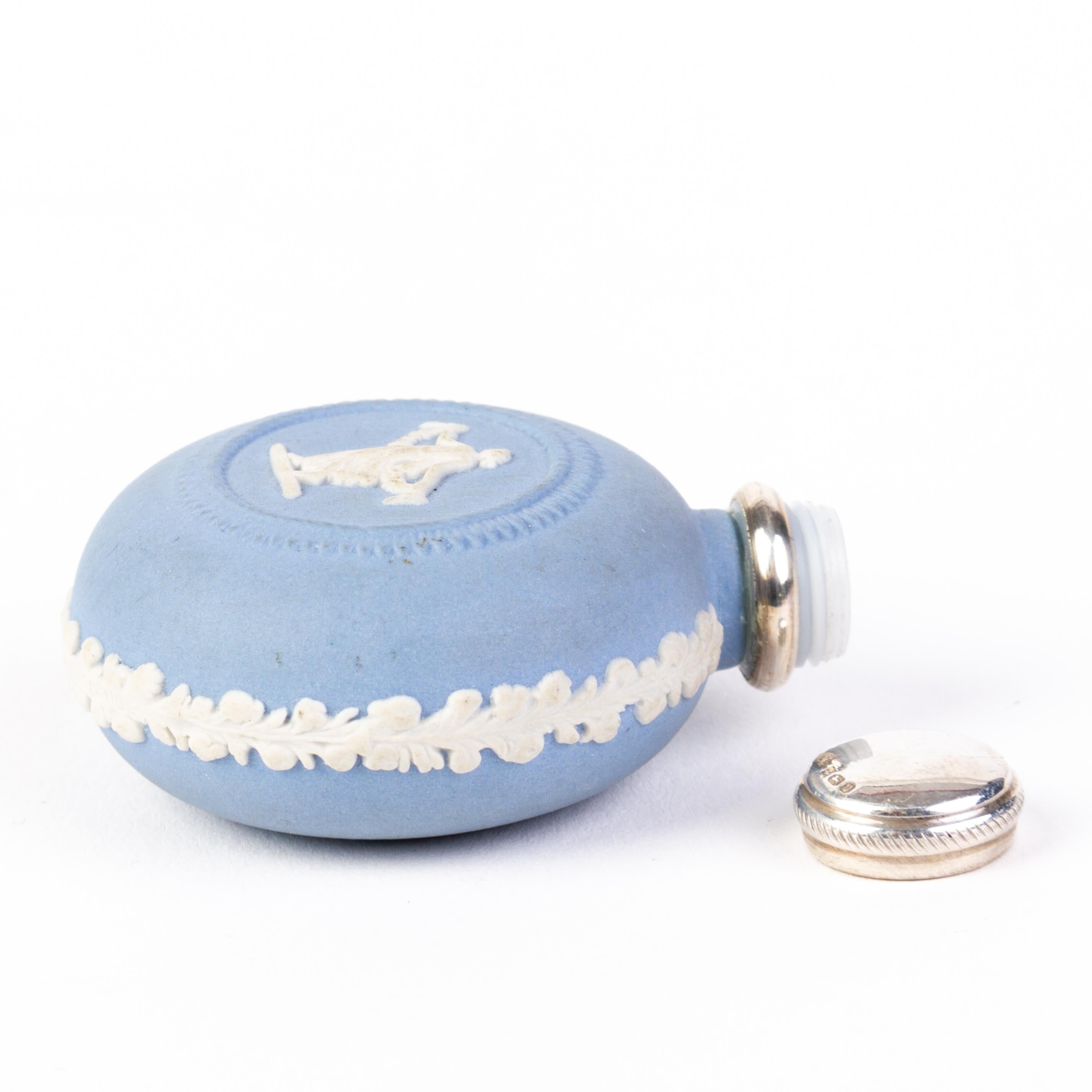 Wedgwood Jasperware Cameo Neoclassical Silver Top Scent Perfume Bottle For Sale 2