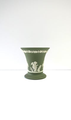 Vase néoclassique anglais en jaspe vert et blanc de Wedgwood