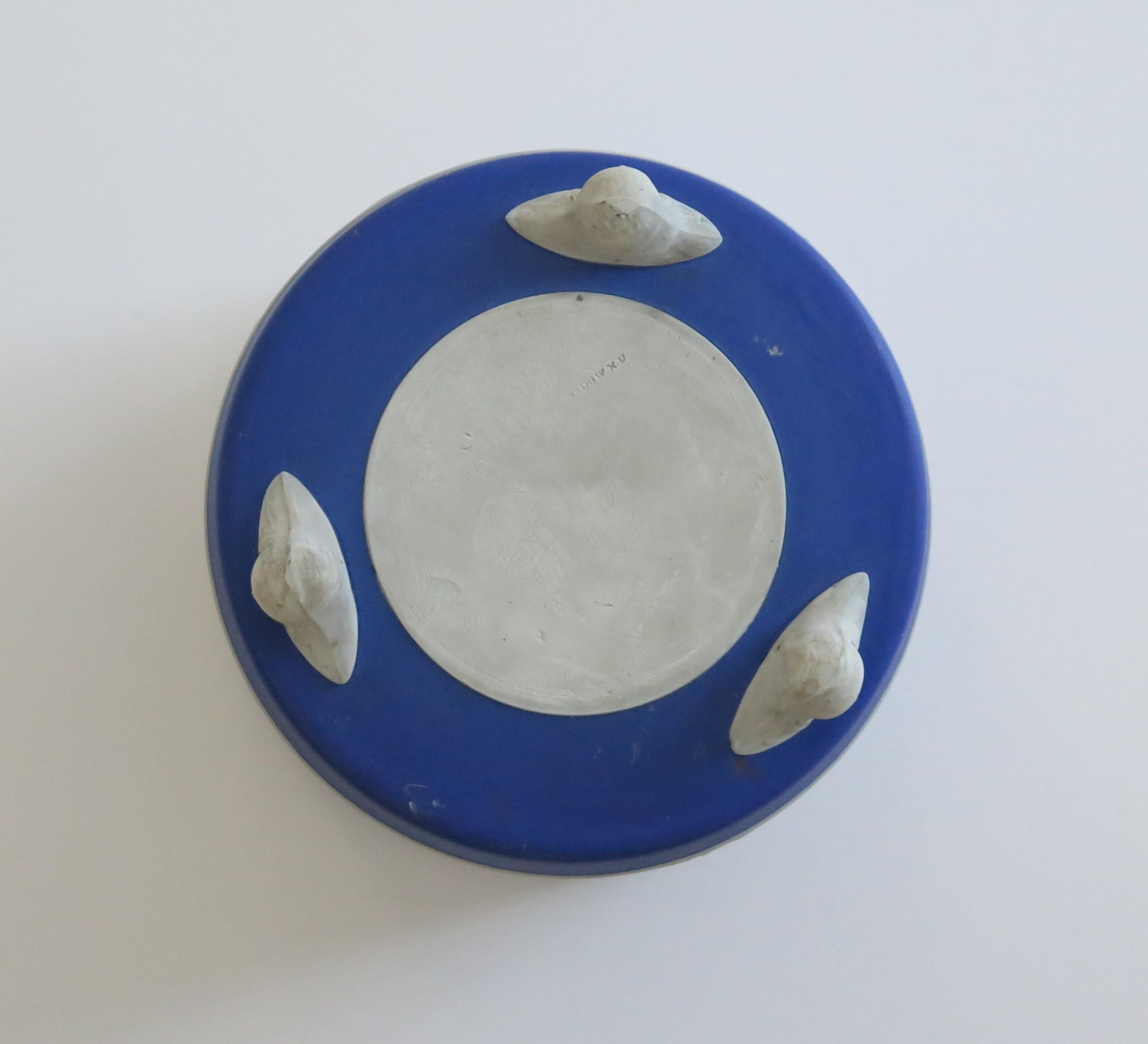 Jardiniere di Wedgwood in diaspro con figure classiche completamente marcato, 1930 ca. in vendita 10