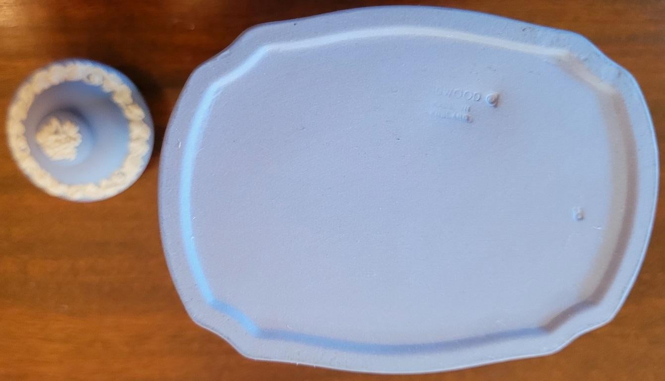 Wedgwood Jaspisware blassblaue Teedose mit Deckel aus Jaspisholz (Keramik) im Angebot