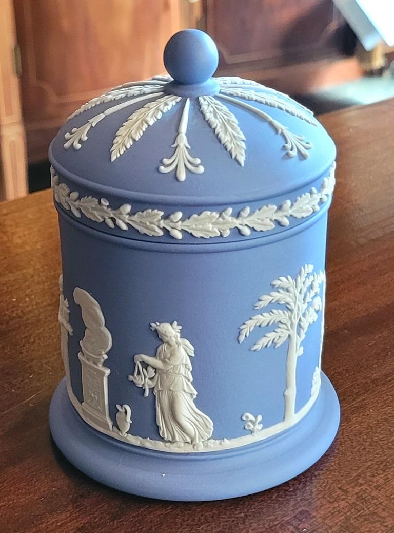 Wedgwood Jasperware Pale Blue Lidded Vanity Jar For Sale 4