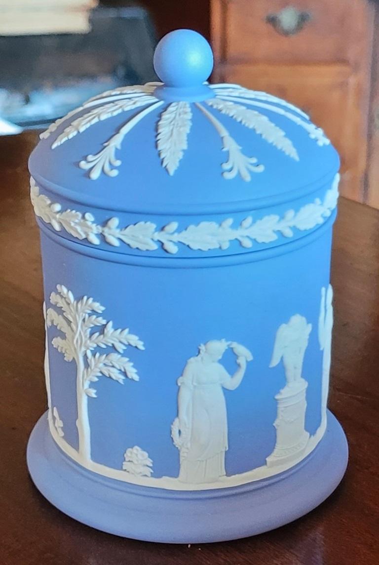 Neoclassical Revival Wedgwood Jasperware Pale Blue Lidded Vanity Jar For Sale