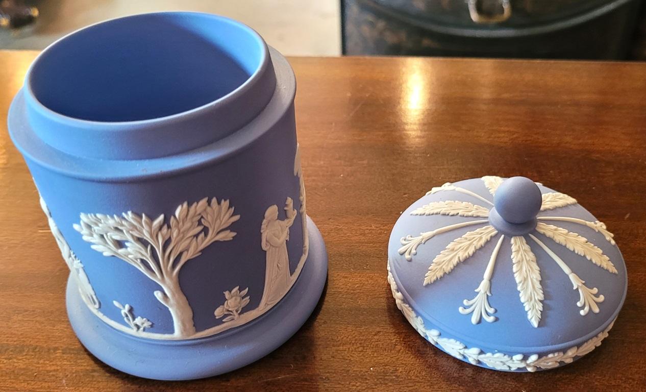 20th Century Wedgwood Jasperware Pale Blue Lidded Vanity Jar For Sale