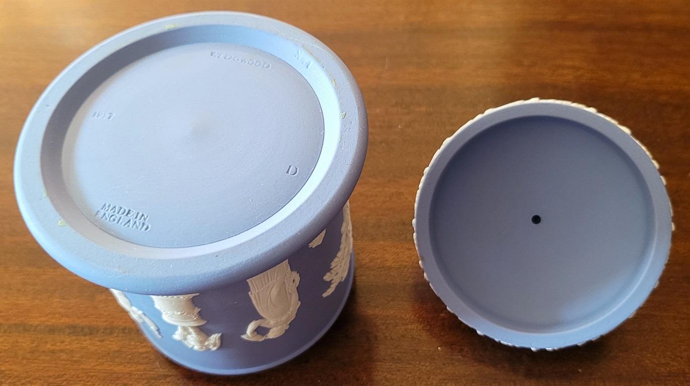 Wedgwood Jasperware Pale Blue Lidded Vanity Jar For Sale 1