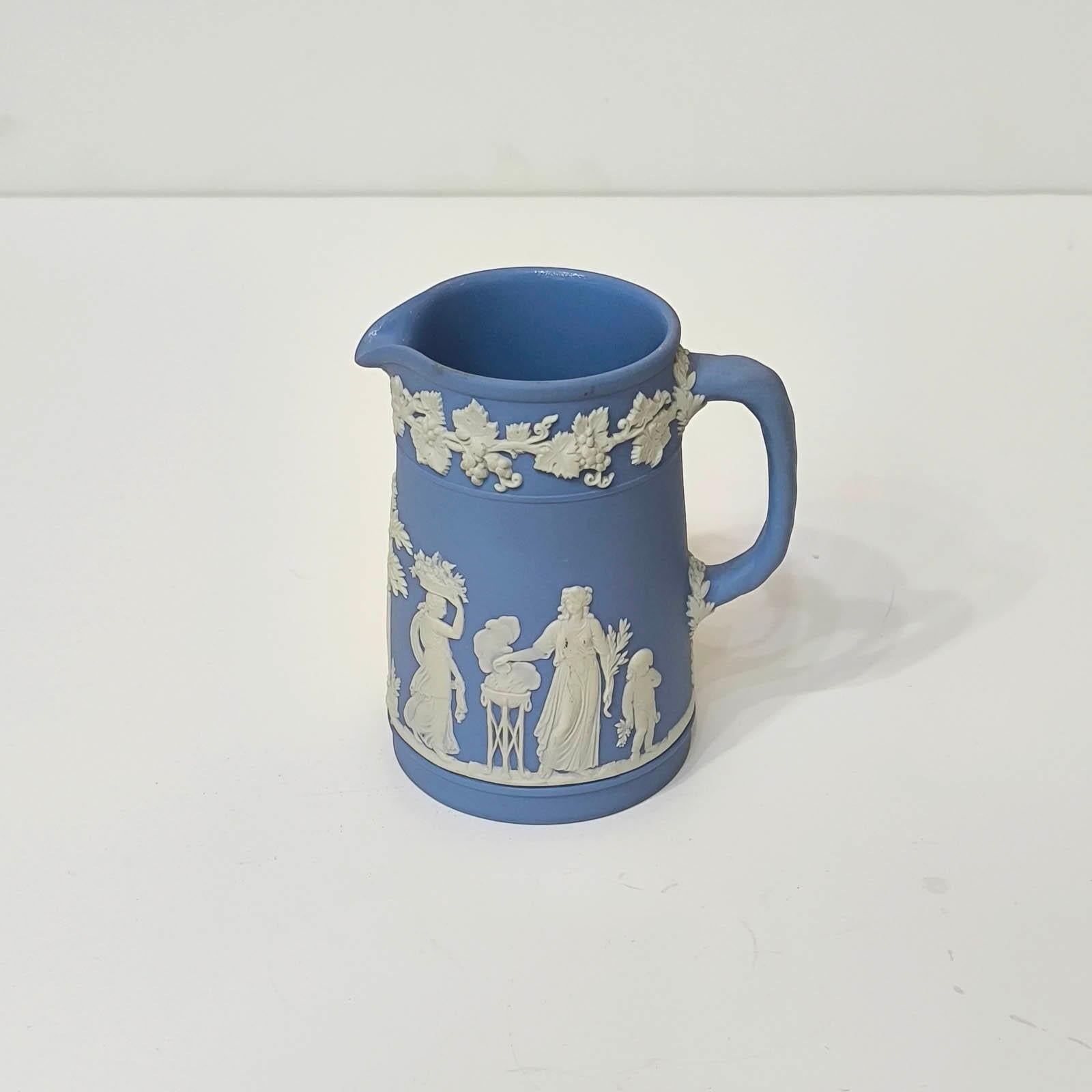 Mid-Century Modern Wedgwood Lavender Blue Jasperware Jug, Vase with Handle For Sale