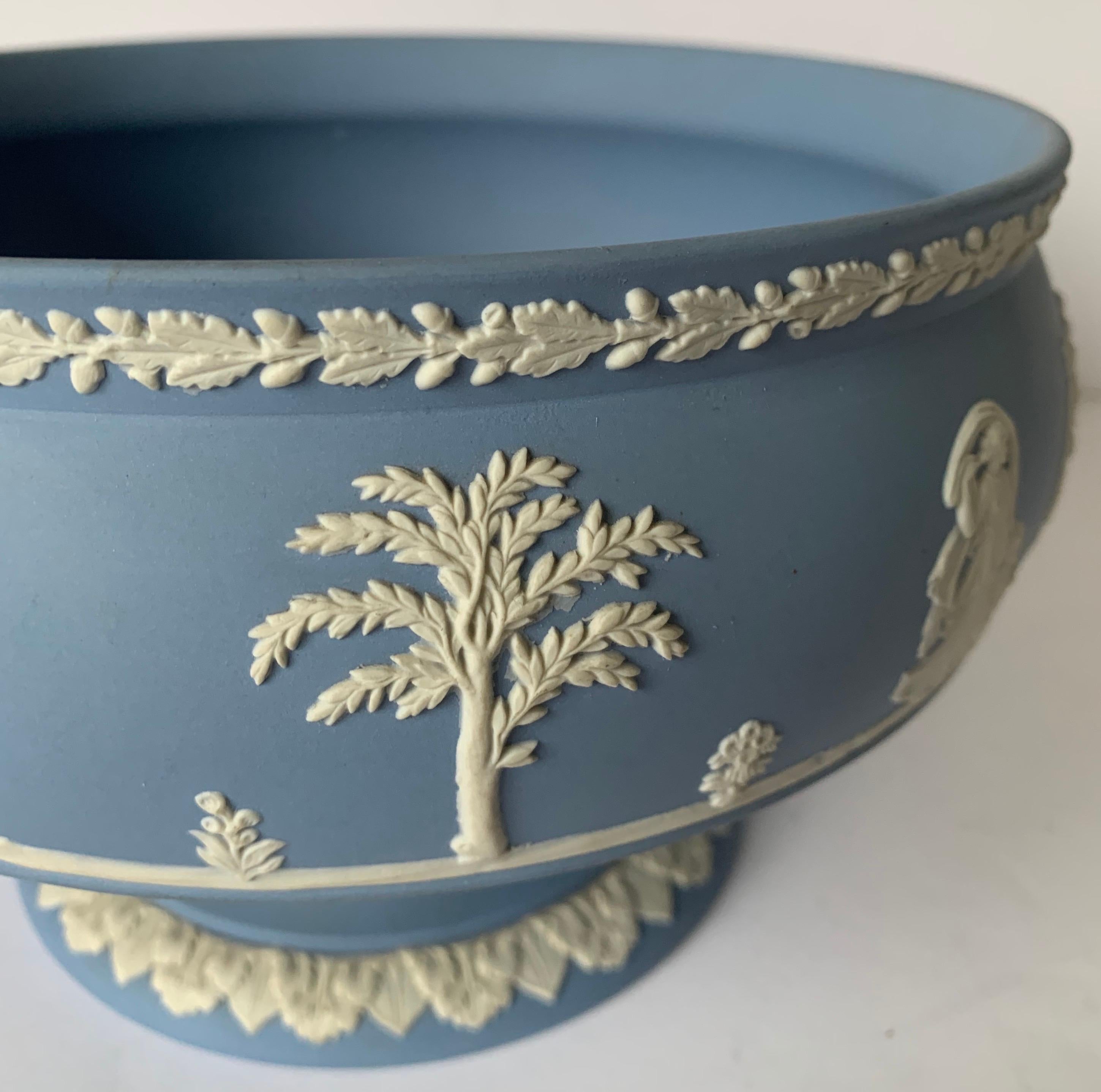 Wedgwood Light Blue Neoclassical Jasperware Footed Bowl In Good Condition In Stamford, CT