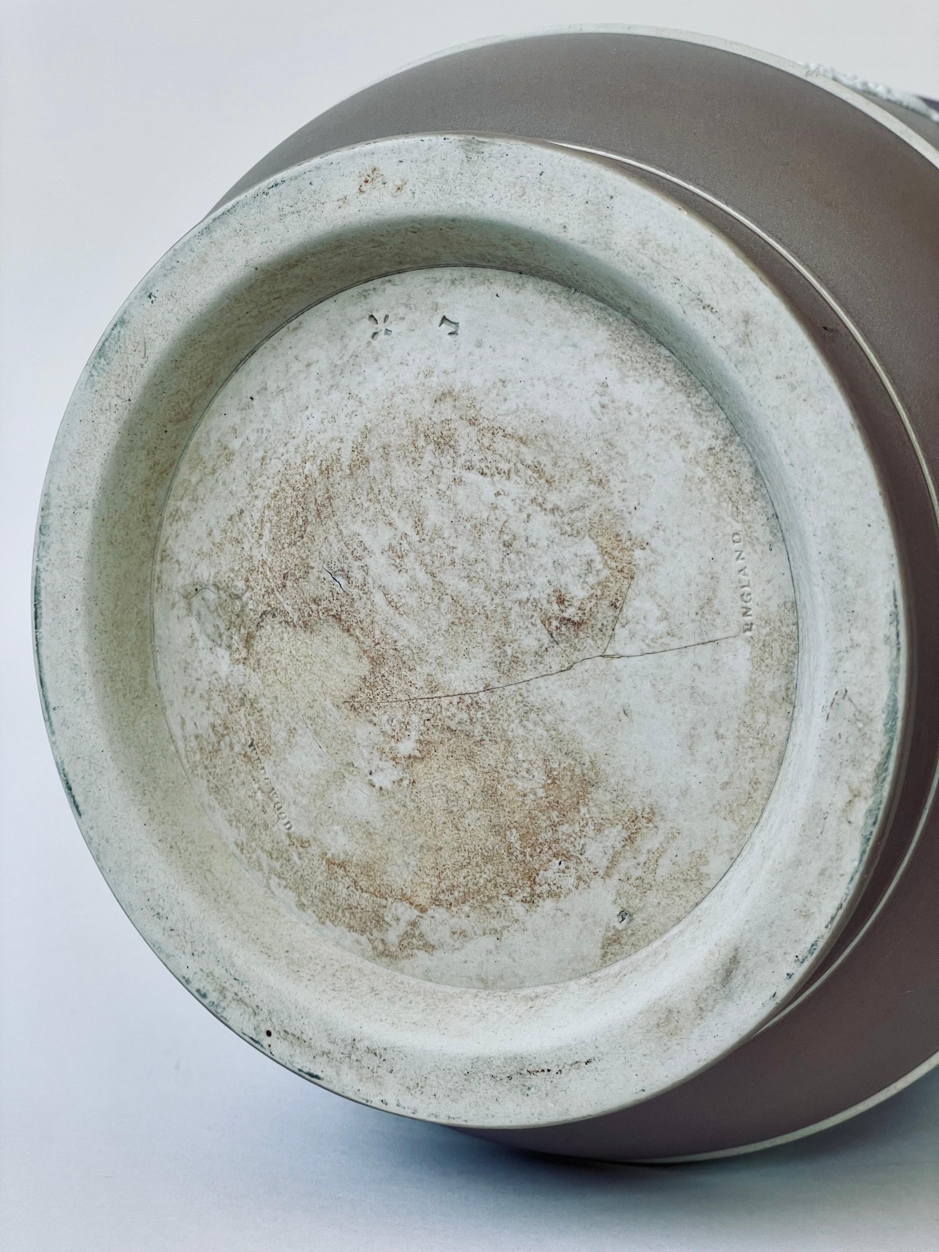 Wedgwood Flieder Jaspis Dip Steingut Garten Topf (Neoklassisches Revival) im Angebot