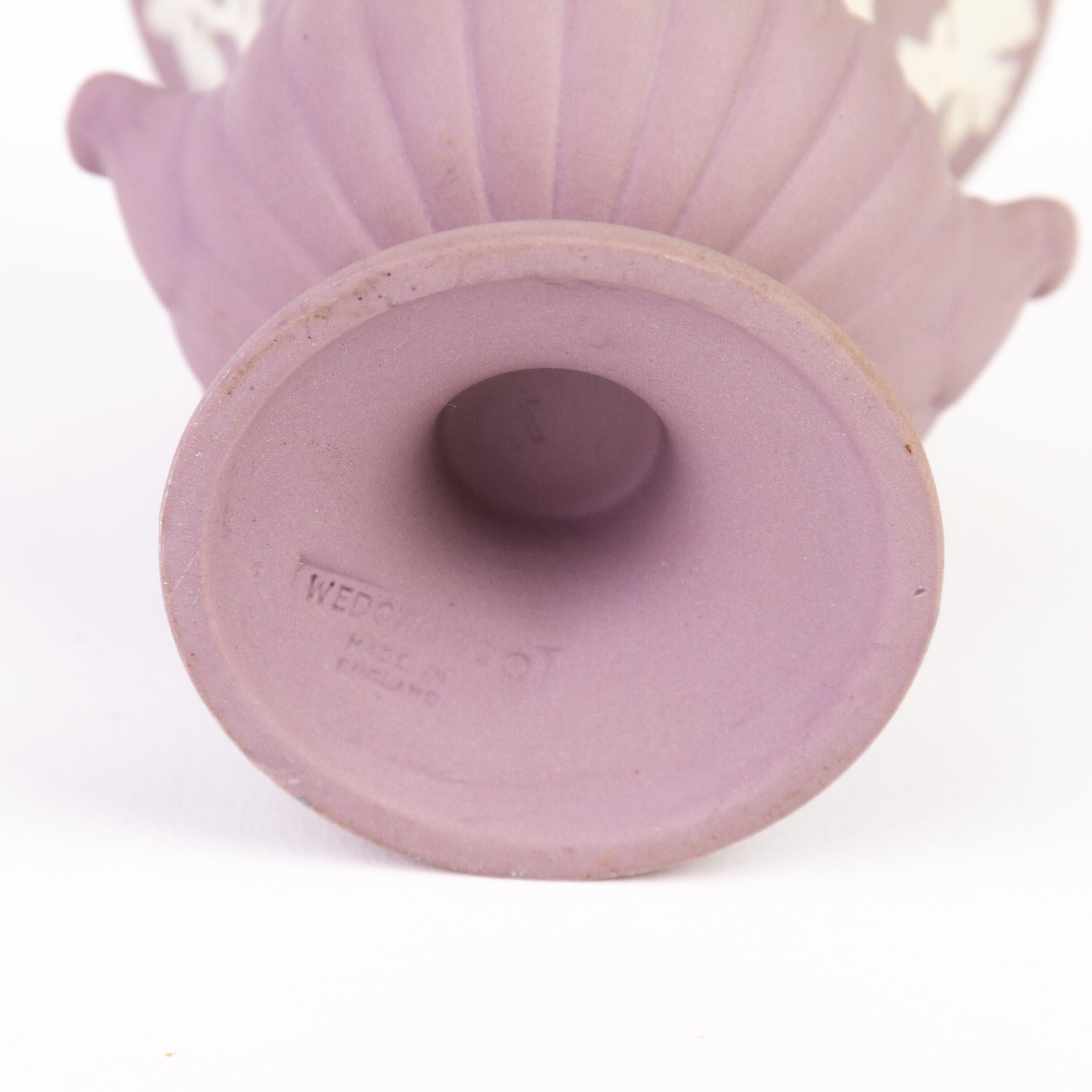 Porcelain Wedgwood Lilac Jasperware Neoclassical Urn Vase 