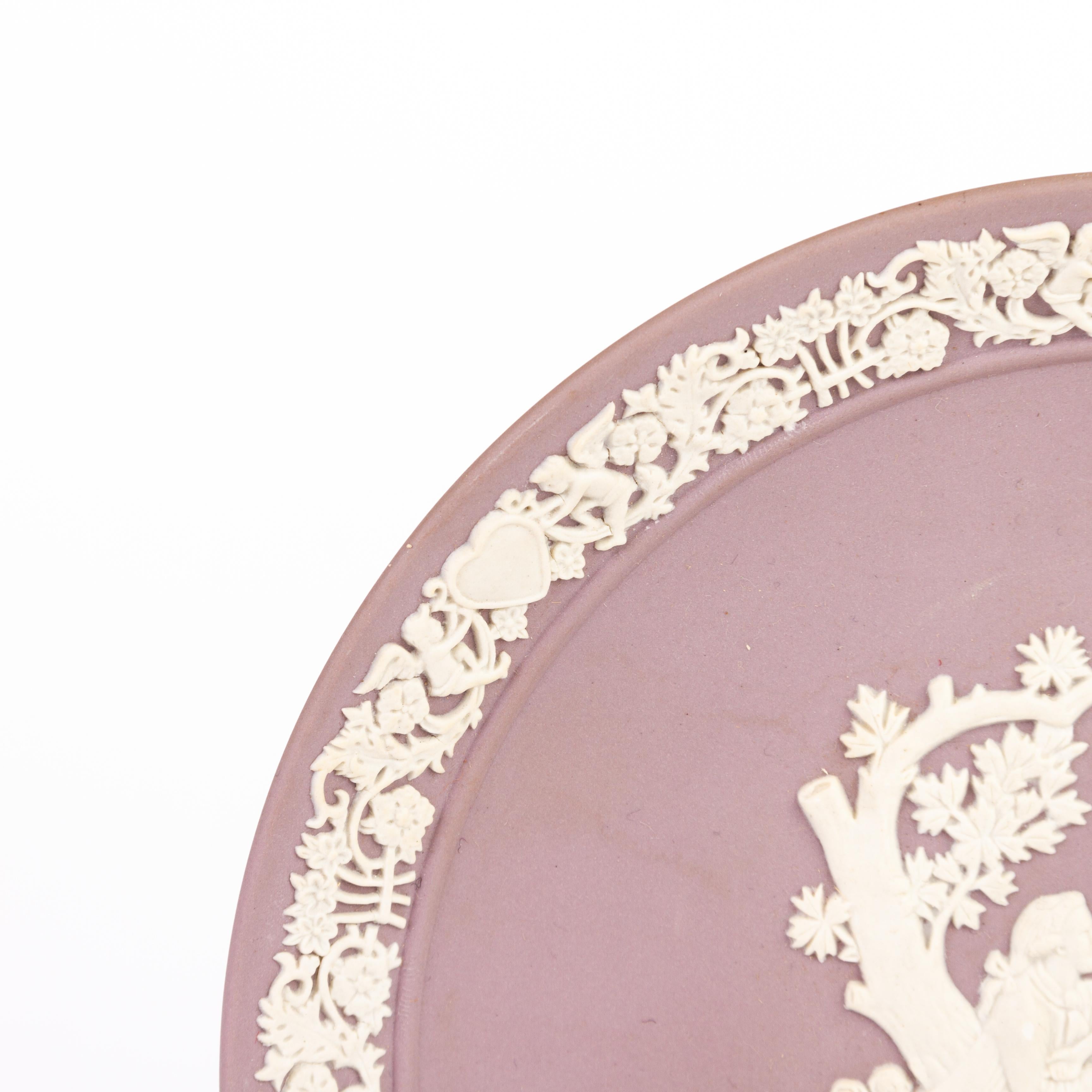 Wedgwood Lilac Jasperware Valentine Plate  In Good Condition For Sale In Nottingham, GB