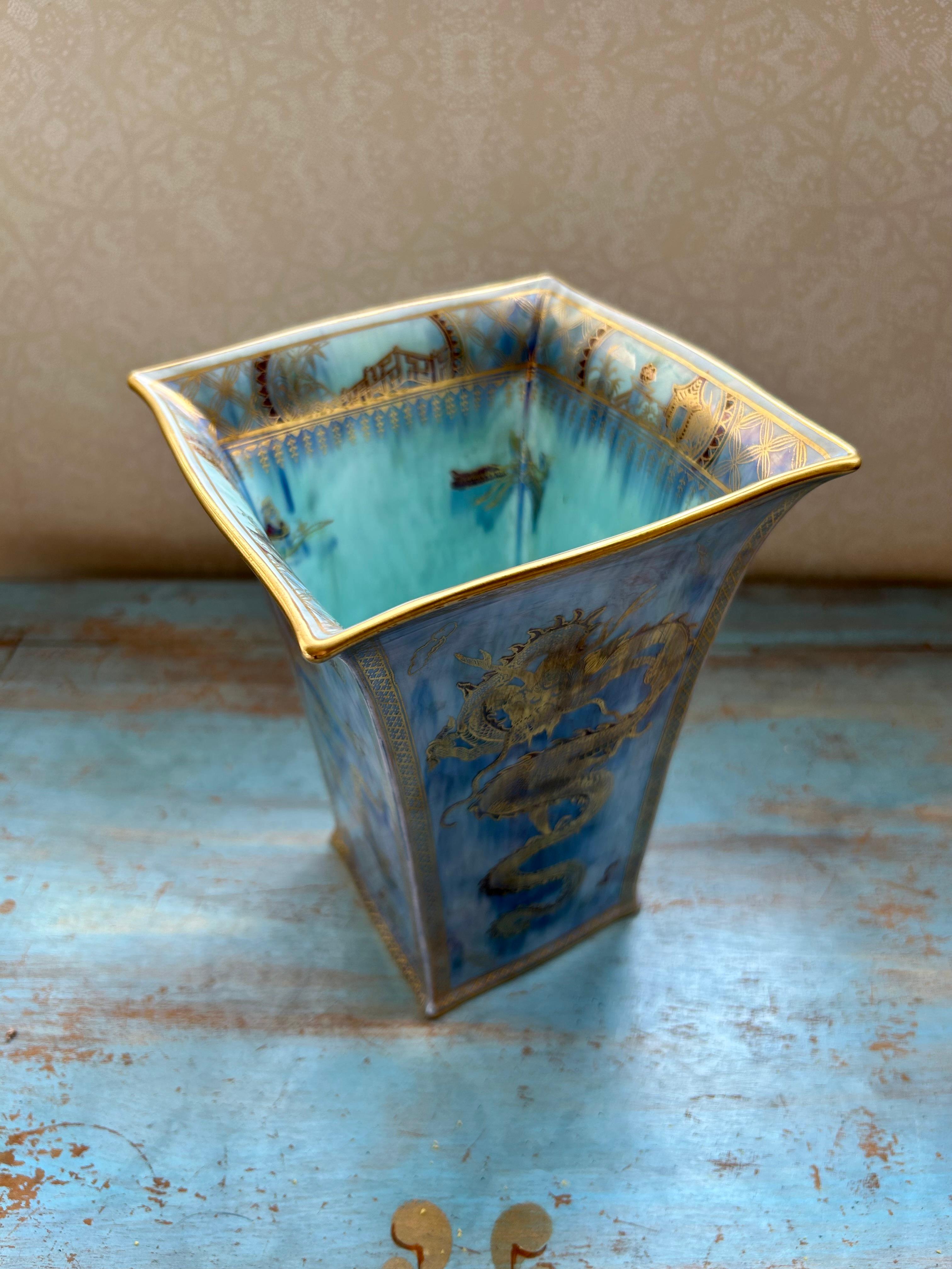 Vaso Wedgwood Lustre di Daisy Makeig-Jones in vendita 6