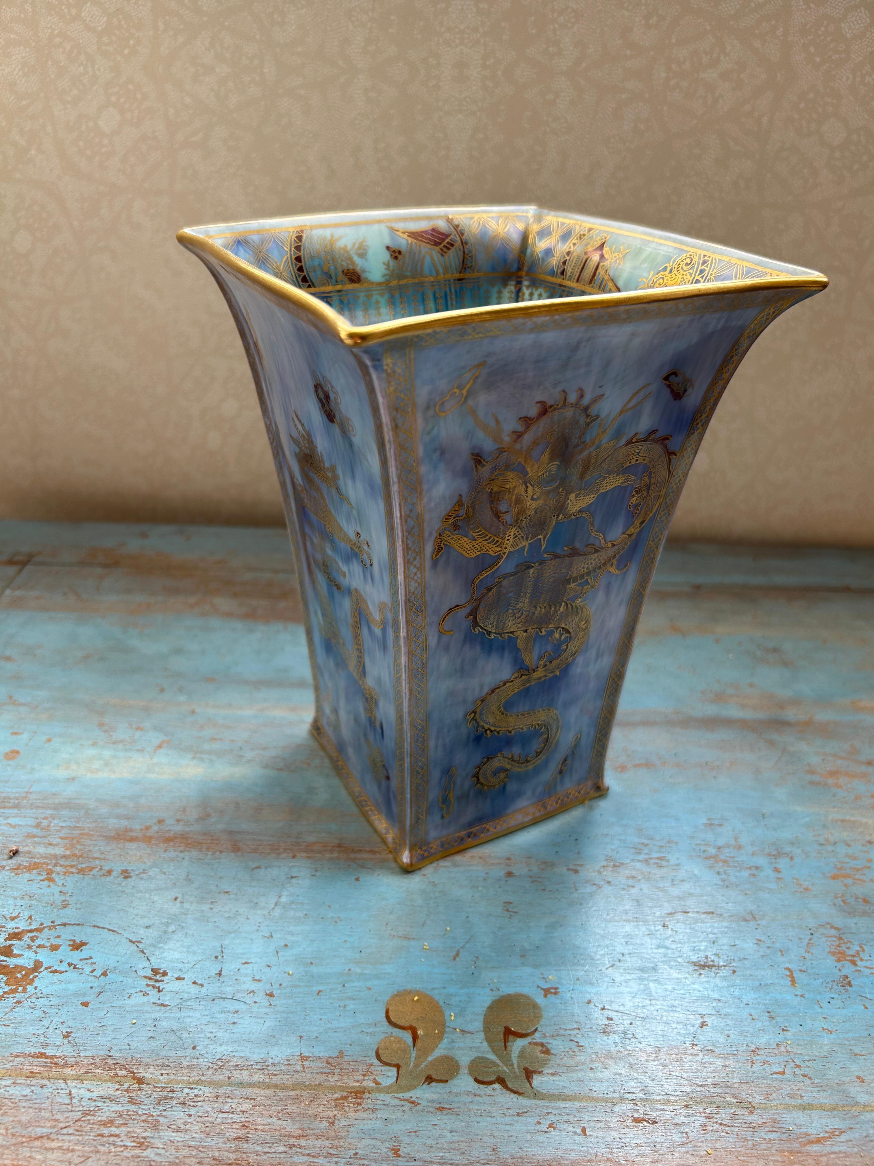 Vaso Wedgwood Lustre di Daisy Makeig-Jones in vendita 9