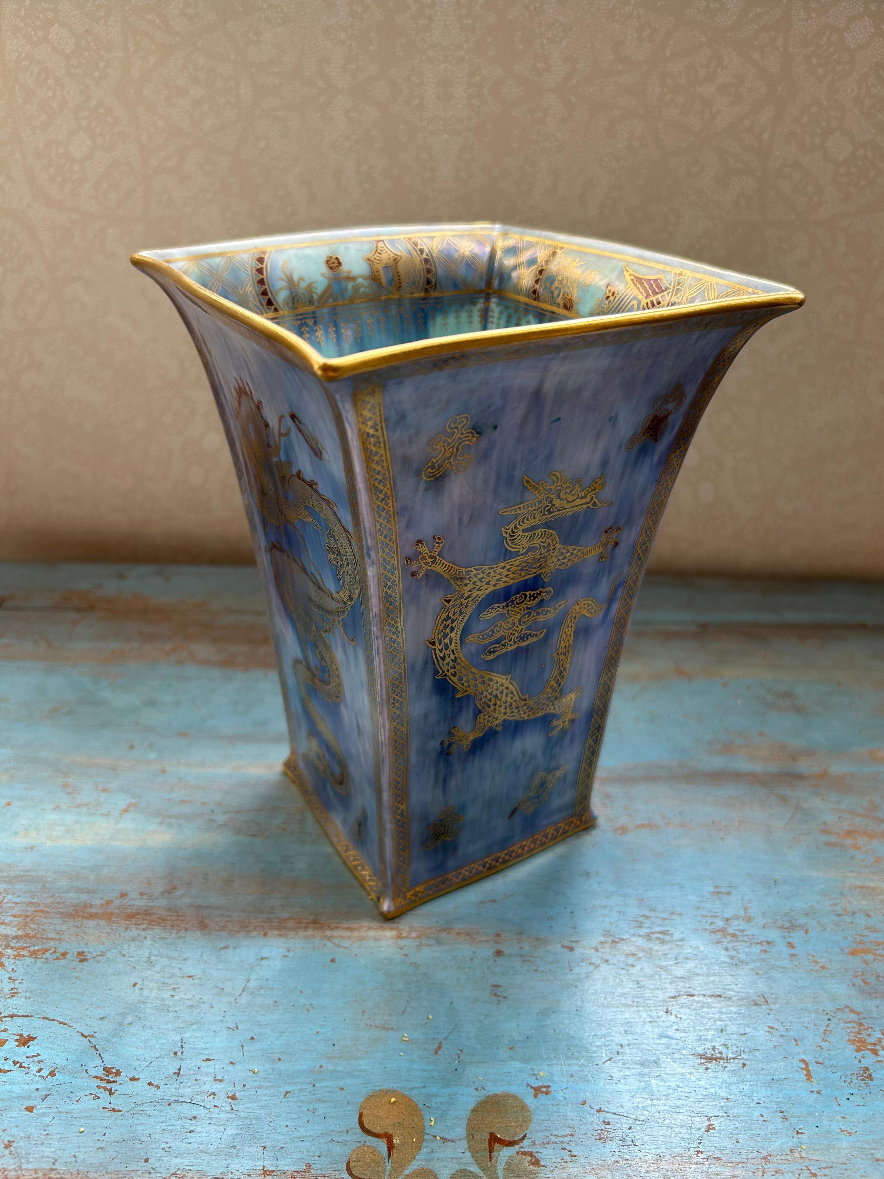 Vaso Wedgwood Lustre di Daisy Makeig-Jones in vendita 10