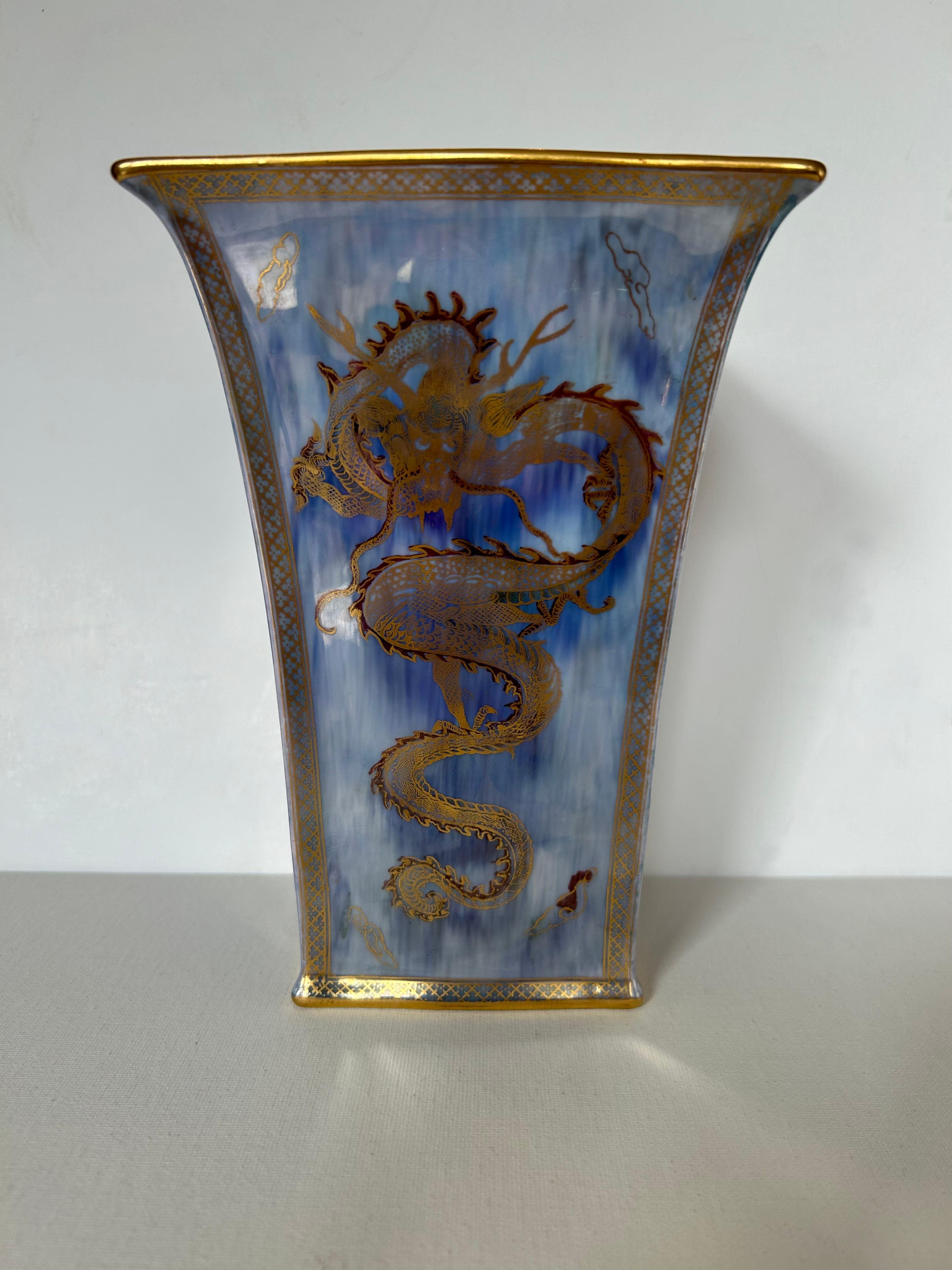 Porcellana Vaso Wedgwood Lustre di Daisy Makeig-Jones in vendita