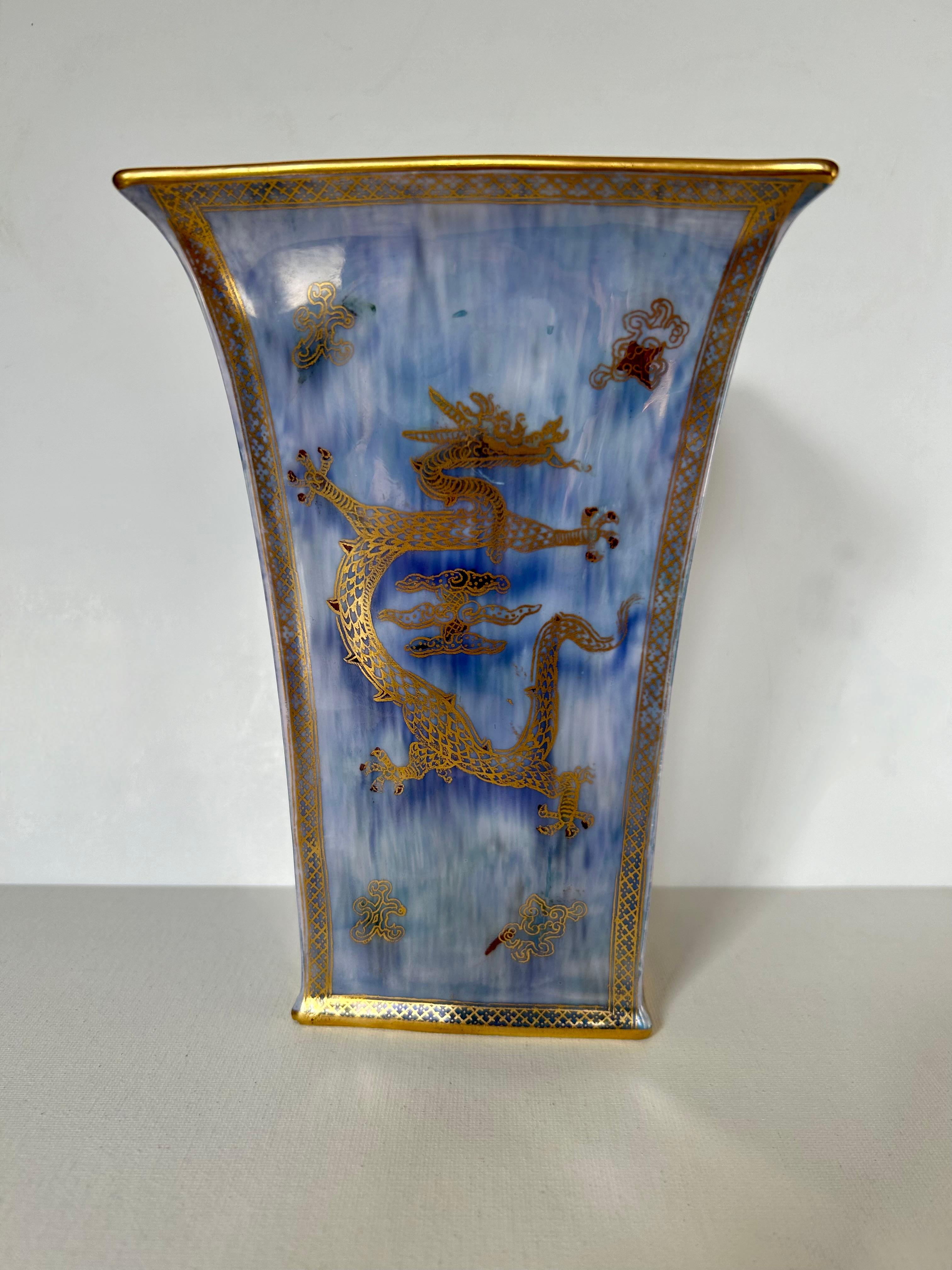 Vaso Wedgwood Lustre di Daisy Makeig-Jones in vendita 1