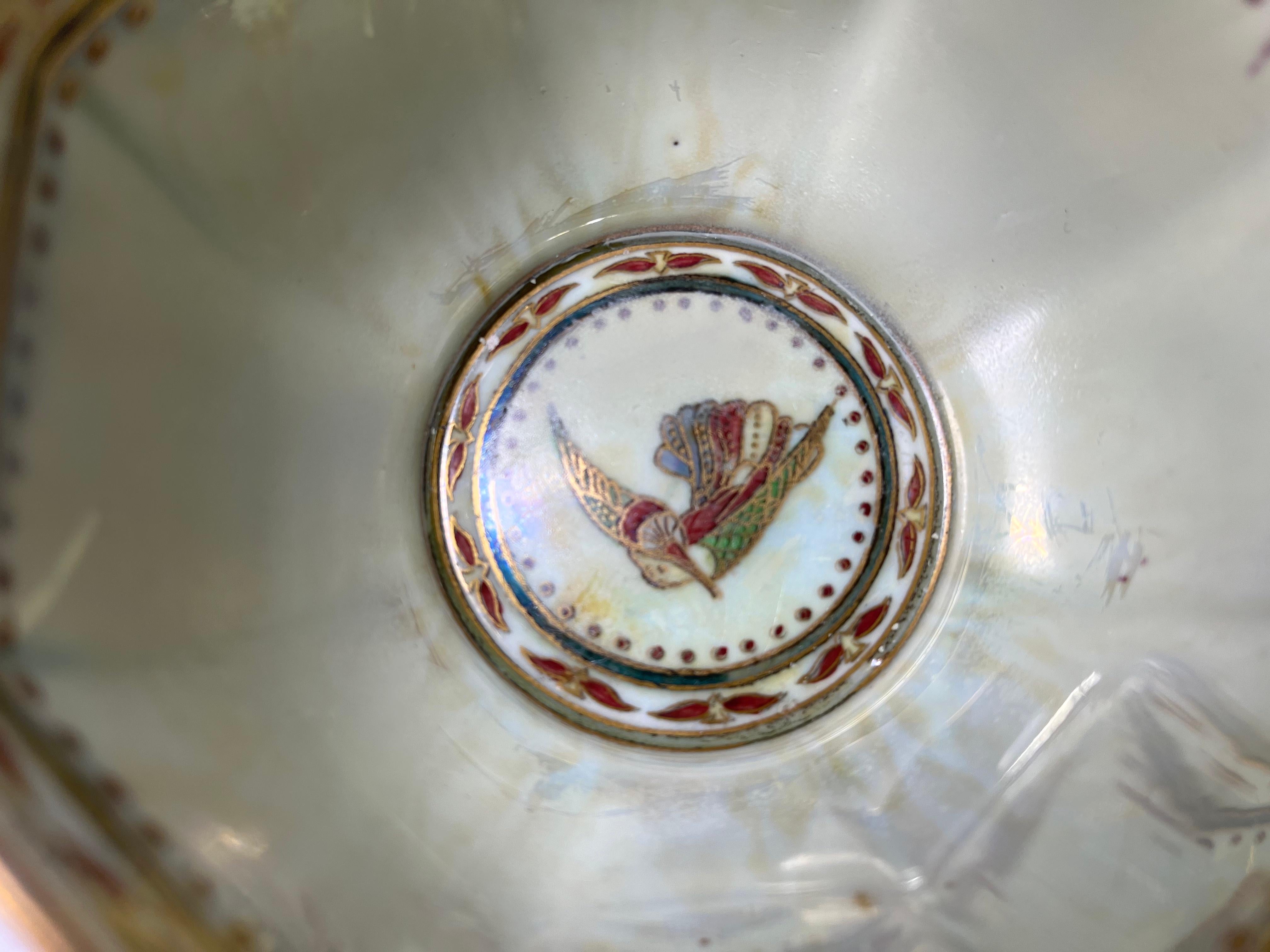 Wedgwood Lustre Ordinary Hummingbird Octagonal Bowl by Daisy Makeig Jones c1920 In Good Condition In Rothley, Leicestershire