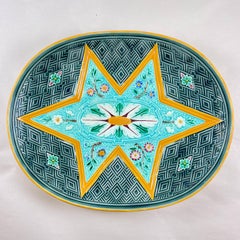 Piatto a stella in maiolica Aesthetic Movement di Wedgwood, datato 1882