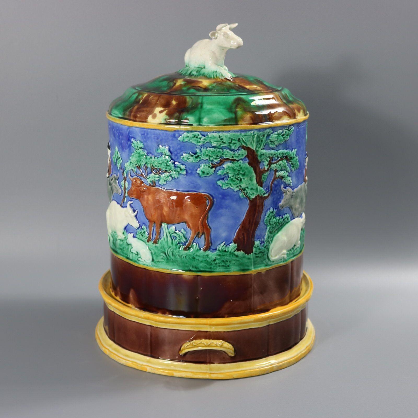 Wedgwood Mayólica Vaca Quesera en venta 3