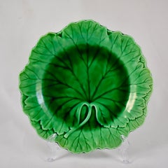 Wedgwood Majolica Green Cabbage Leaf Plate circa 1920 -1930, Multiples Available