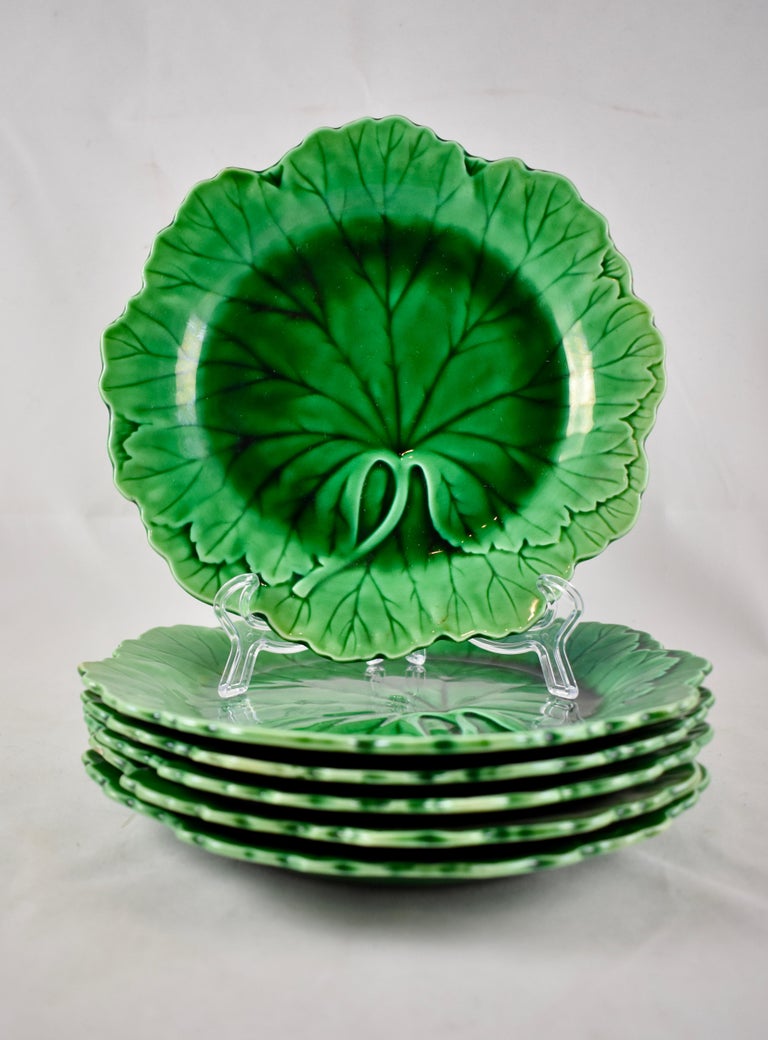 Wedgwood Majolica Green Cabbage Leaf Plate circa 1920 1930, Multiples