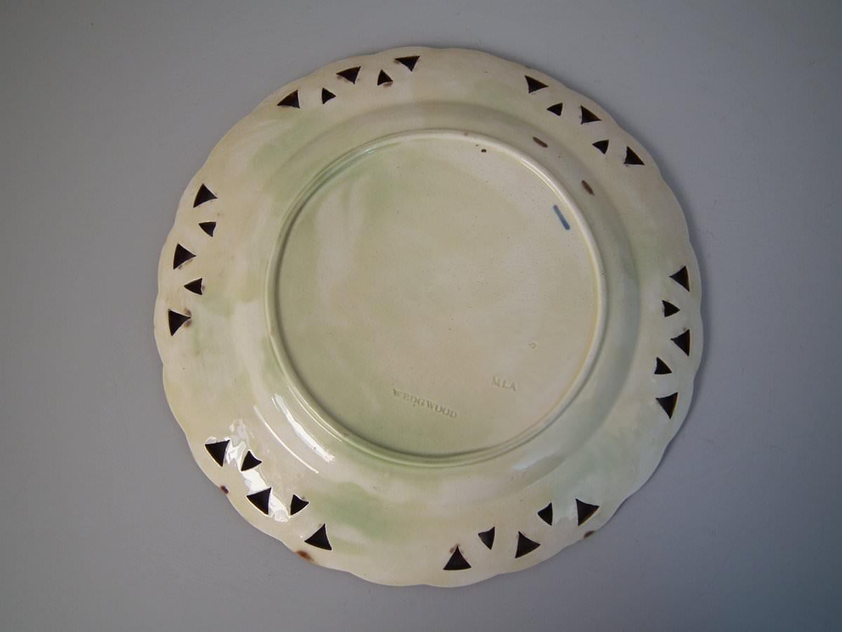 Late 19th Century Wedgwood Majolica Heron Plate with Pierced Rim