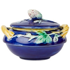 Wedgwood Majolica Pottery Strawberry Lidded Sugar Pot, 1883