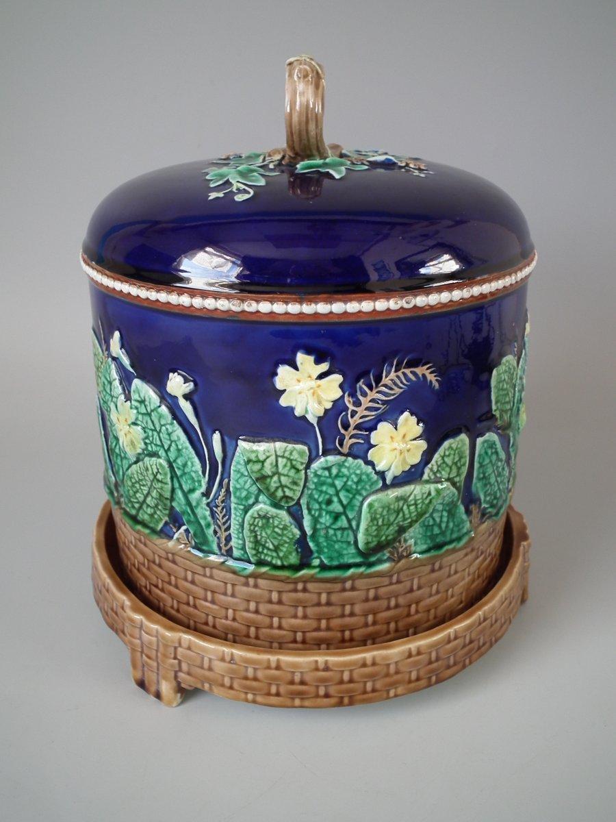 Wedgwood Majolica Primrose Cheese Dome and Stand 2