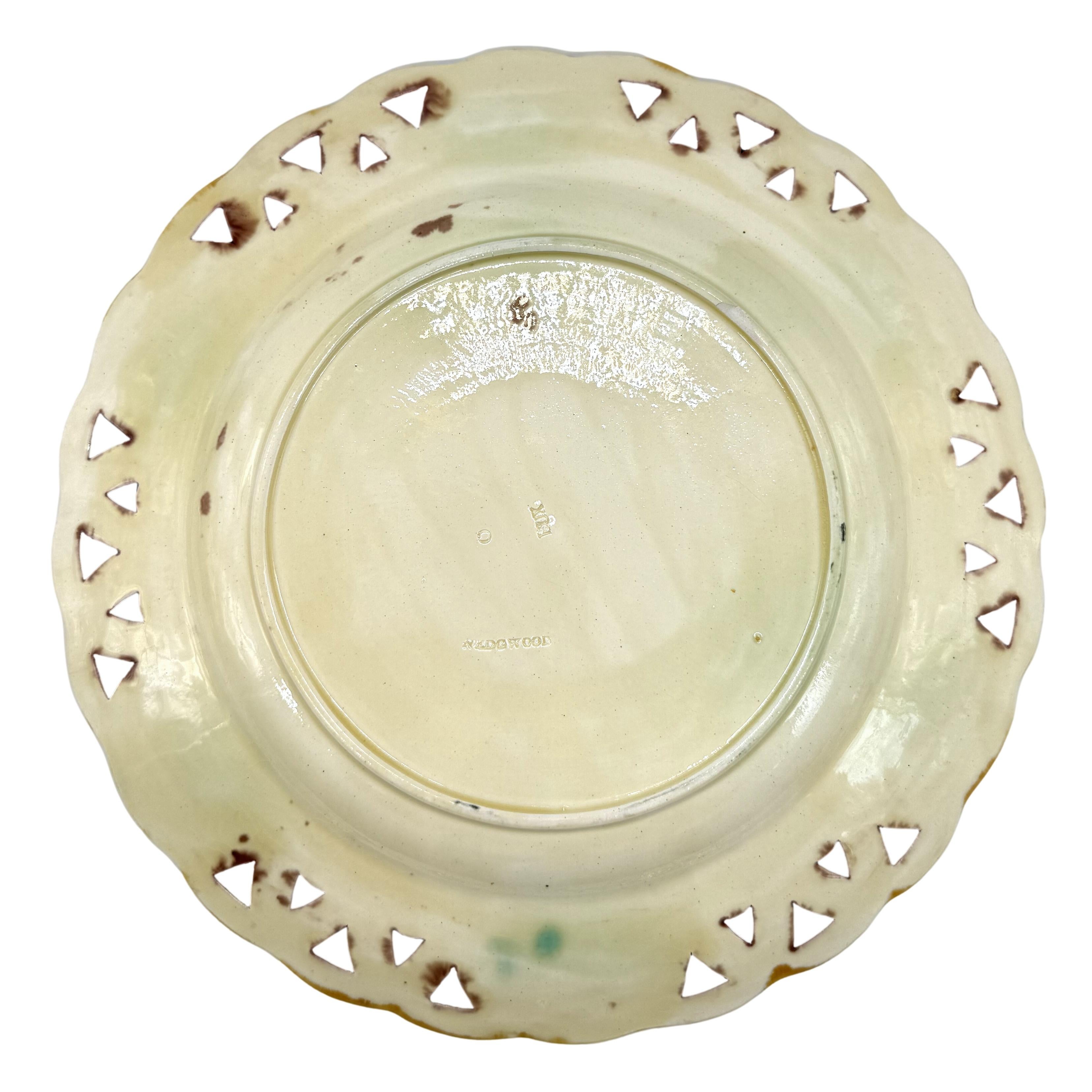 Wedgwood Majolica Stork and Dragonfly Reticulated Plate, English, Dated 1869 For Sale 2