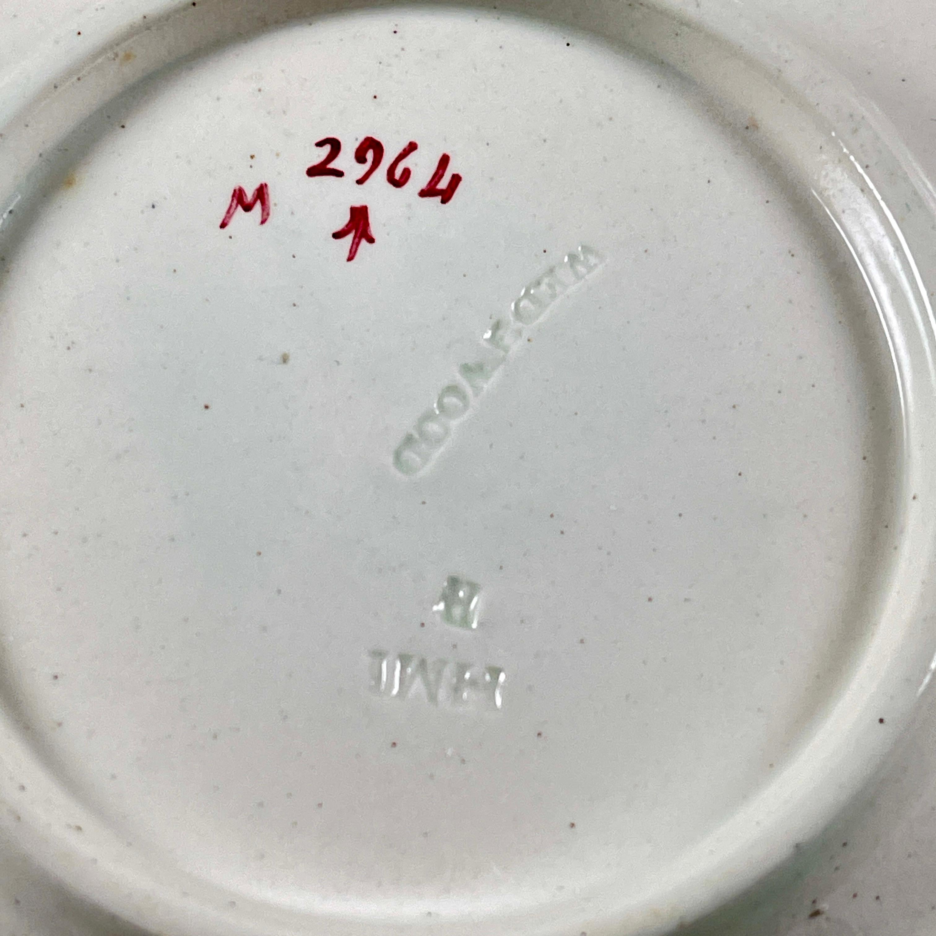 Wedgwood Platos de mayólica con fresas, juego de 6, fechado en 1880 en venta 7