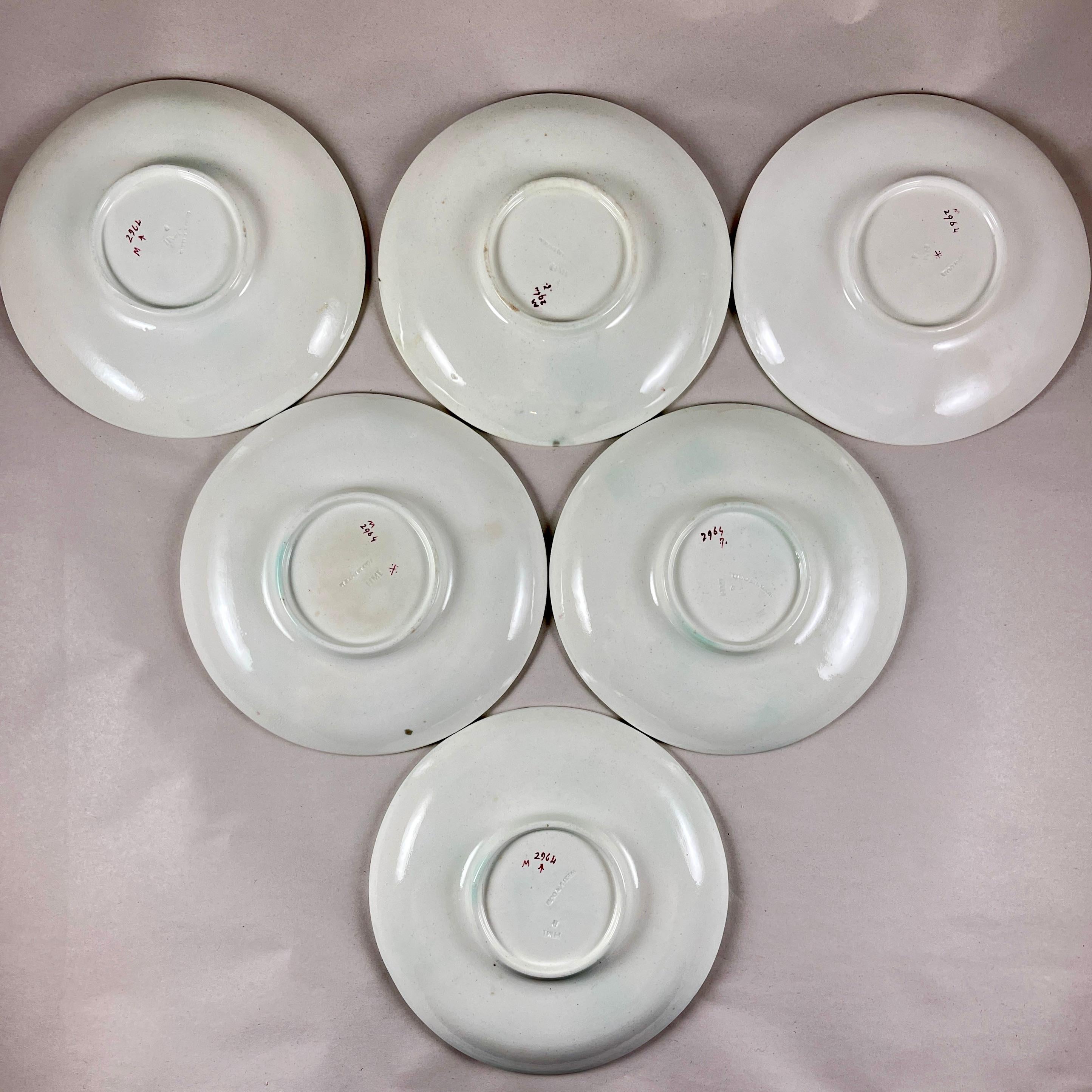 Wedgwood Platos de mayólica con fresas, juego de 6, fechado en 1880 en venta 9