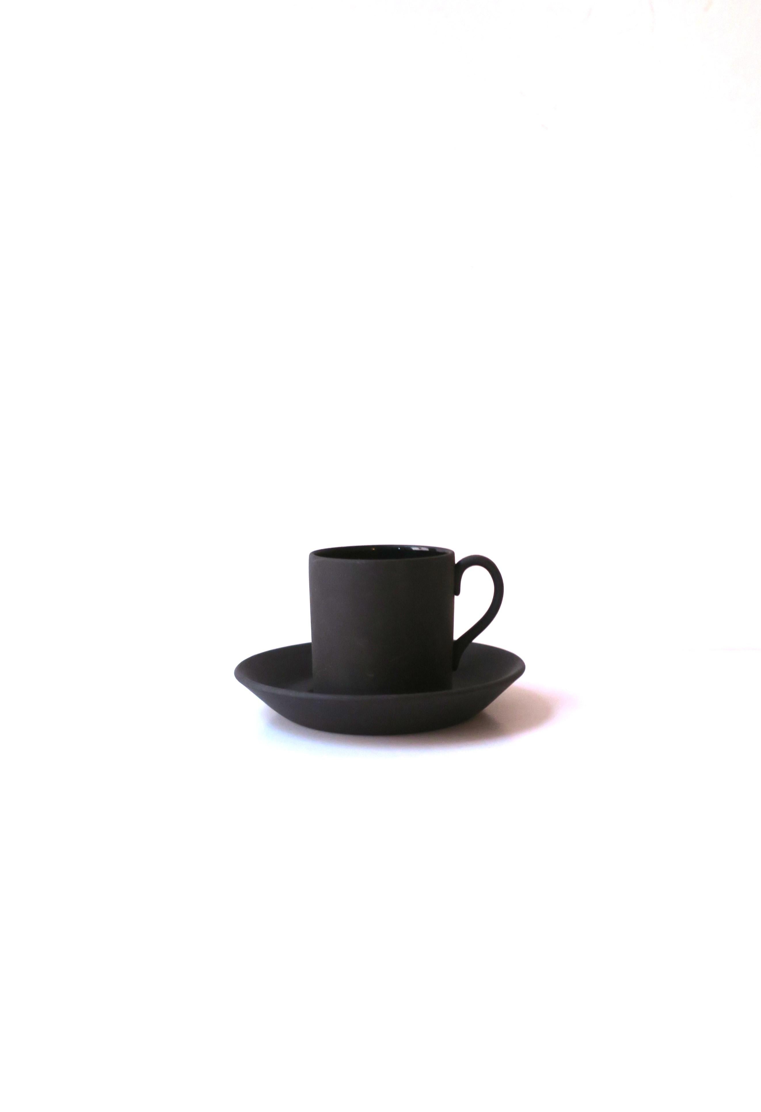 20th Century Wedgwood Matte Black Basalt Espresso Coffee Cup & Saucer, 1957 England, Set of 8