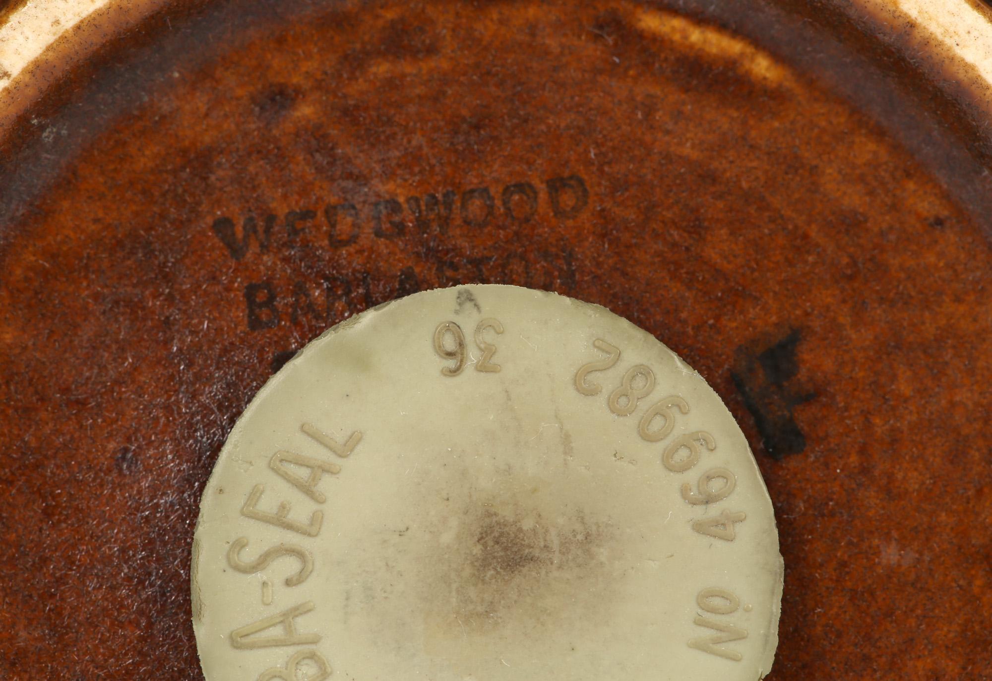 Poteries Ensemble de brochettes Wedgwood en poterie au design cambré du milieu du siècle dernier en vente