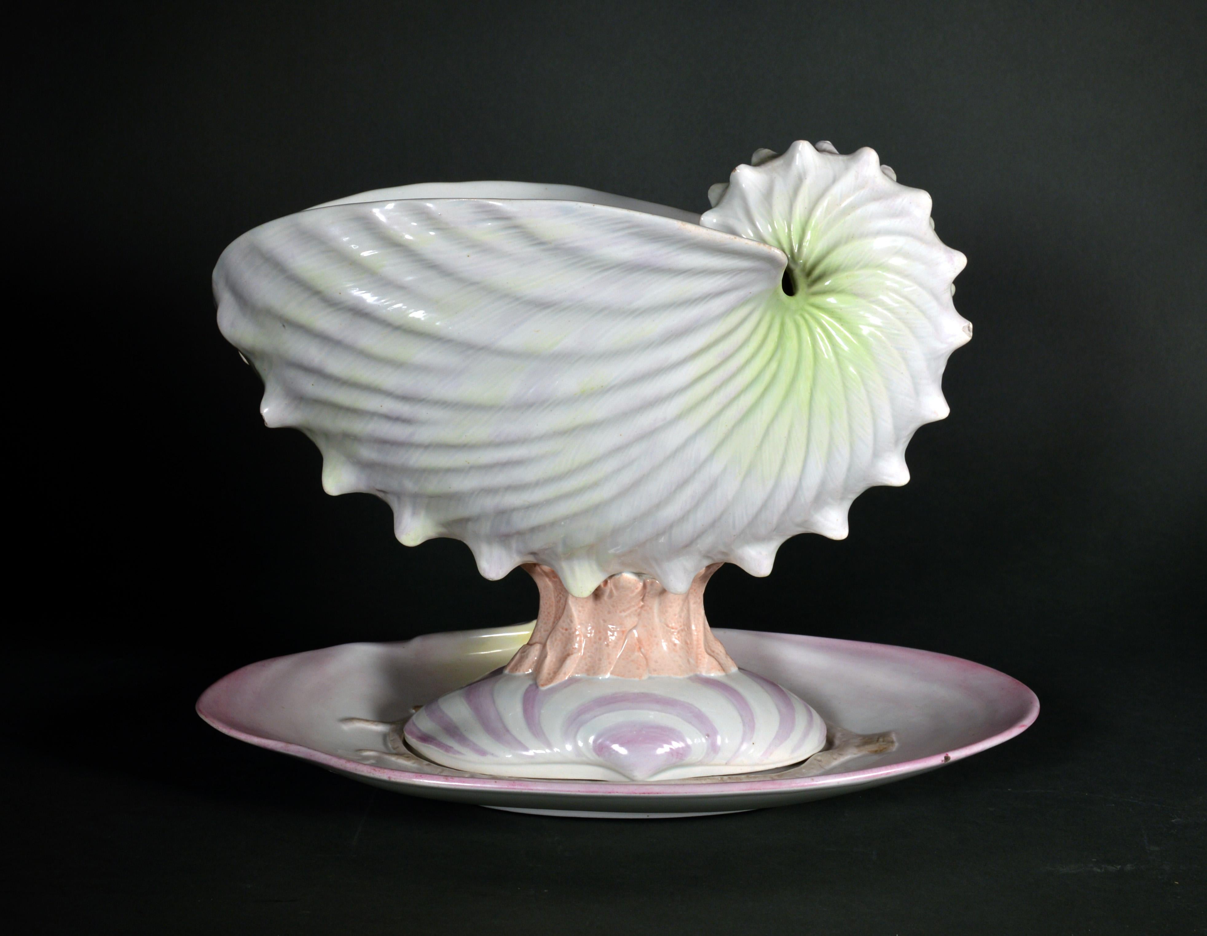 Service à dessert Regency Wedgwood Nautilus Pearlware Bon état - En vente à Downingtown, PA