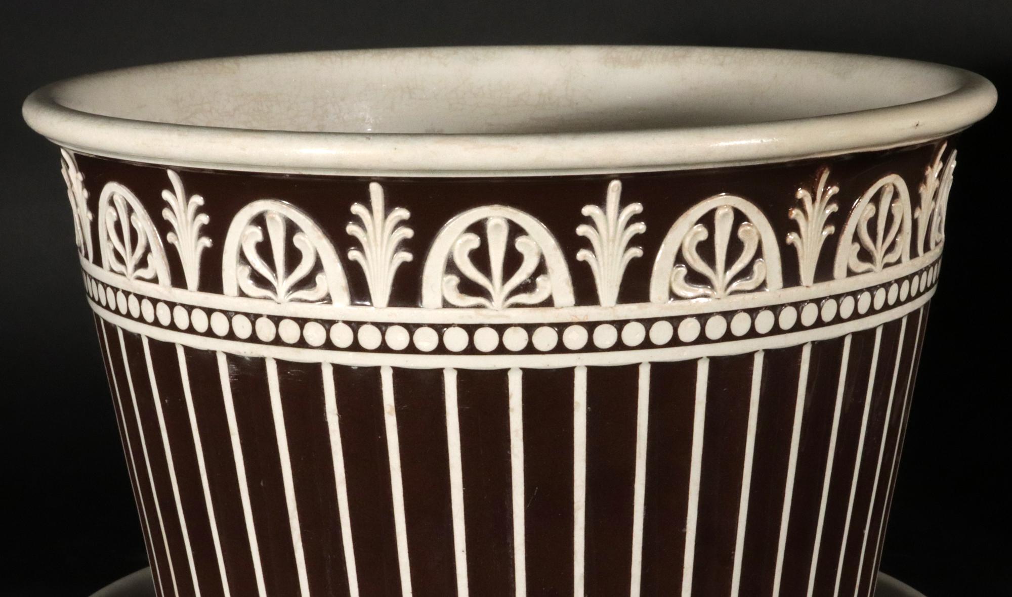 Wedgwood Neo-classical Large Cachepots and Stands, A Pair, Late 18th Century For Sale 1